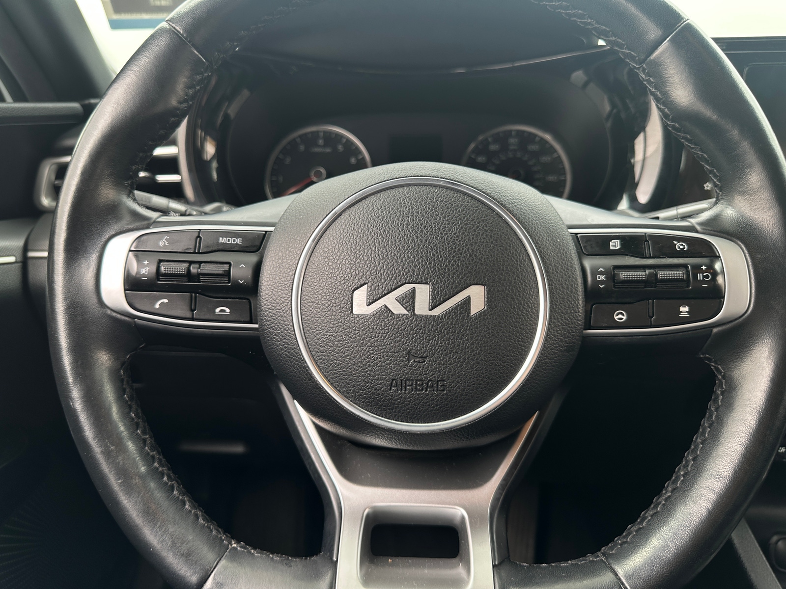 Thumbnail: 2023 Kia K5 - 4