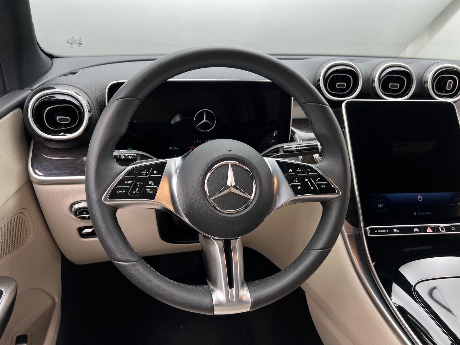 Thumbnail: 2026 Mercedes-Benz GLC - 4