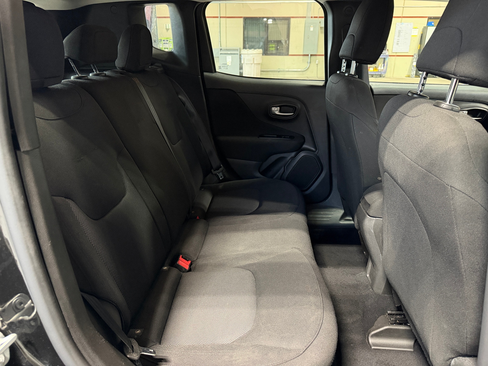 Thumbnail: 2020 Jeep Renegade - 6