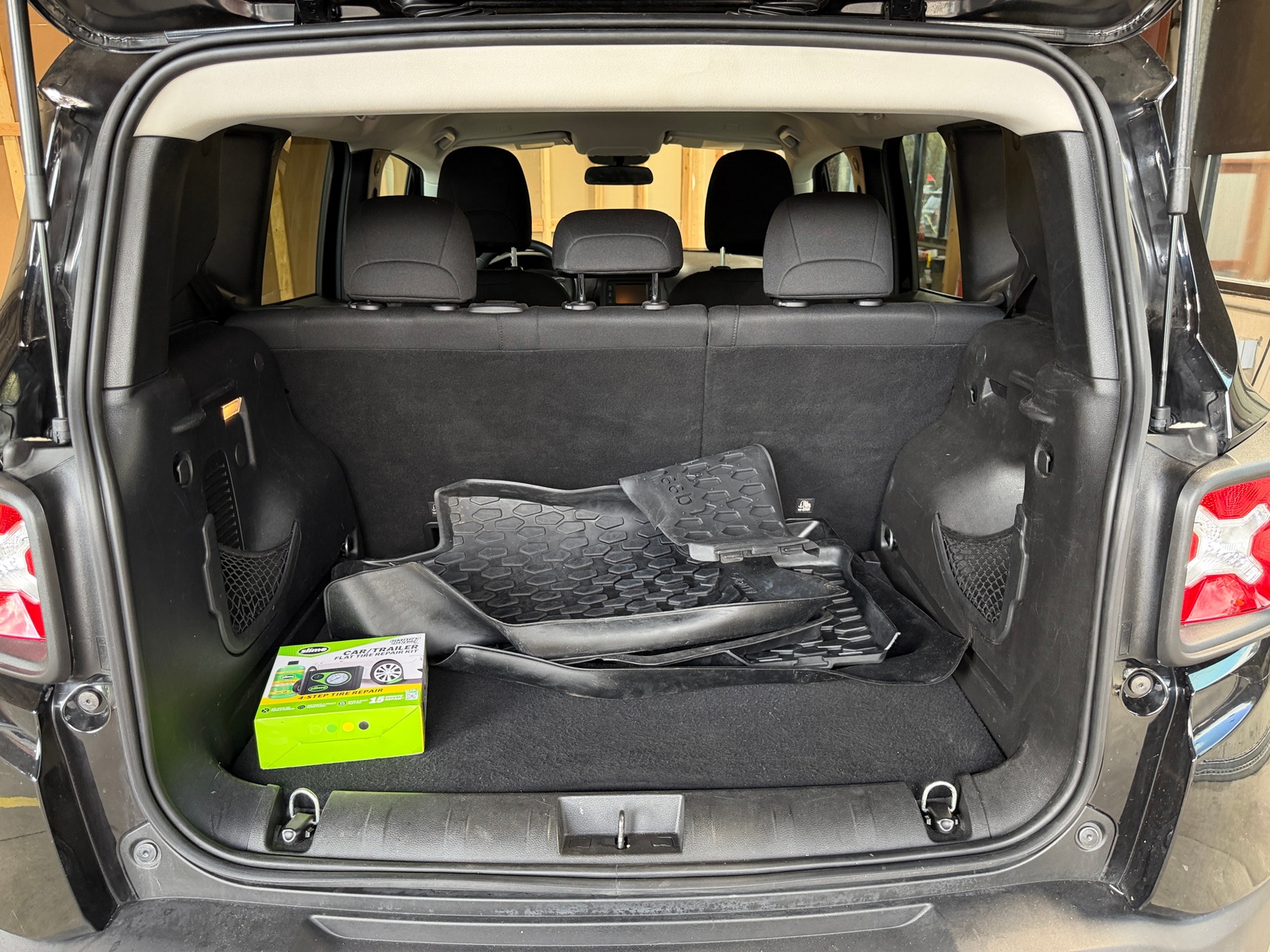 Thumbnail: 2020 Jeep Renegade - 7