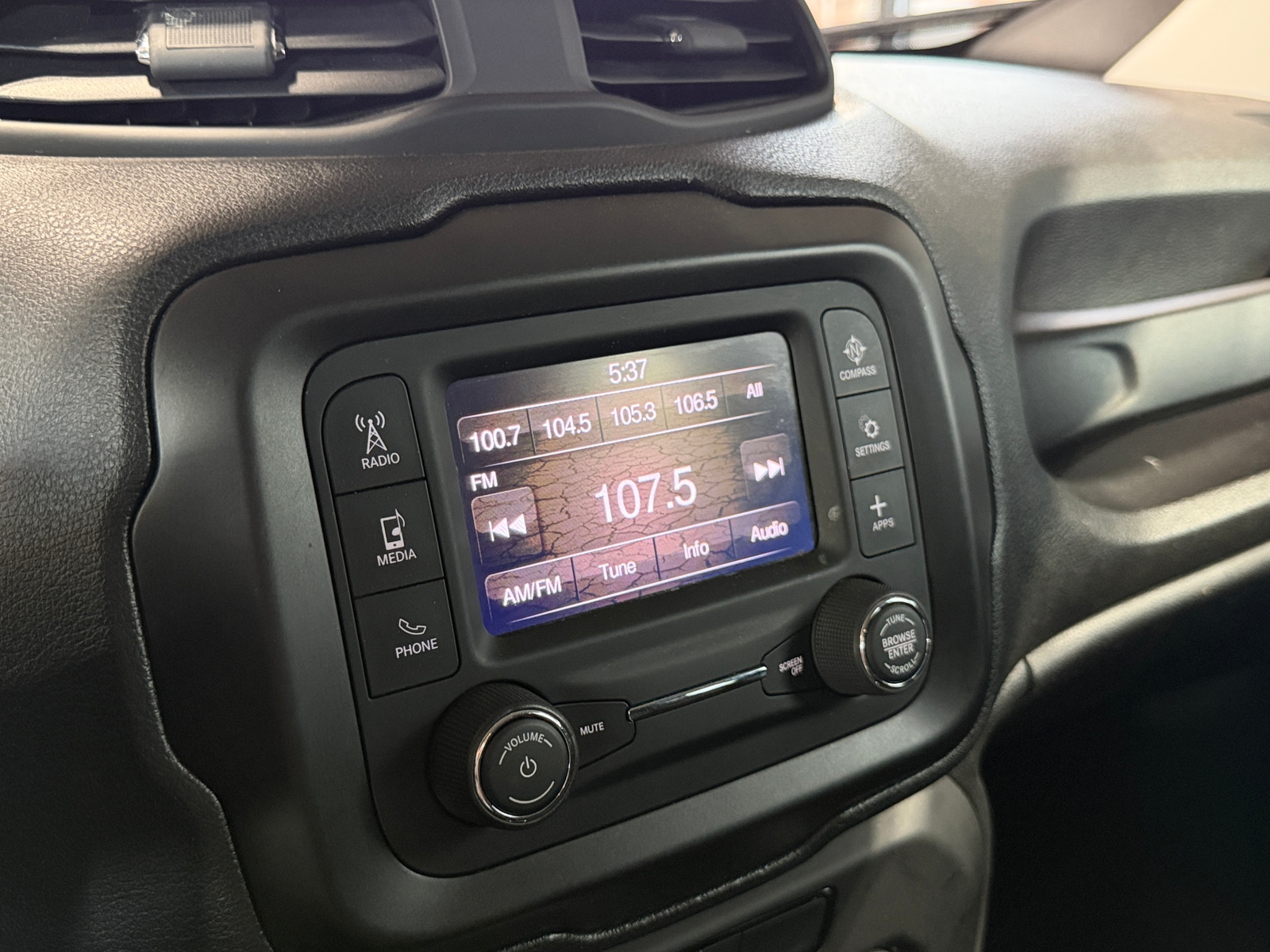 Thumbnail: 2020 Jeep Renegade - 4