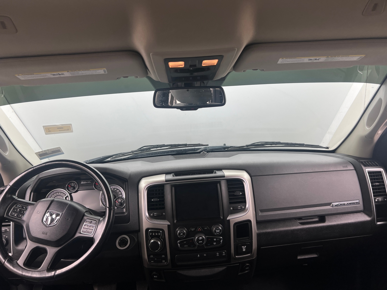 Thumbnail: 2019 RAM 1500 Classic - 3