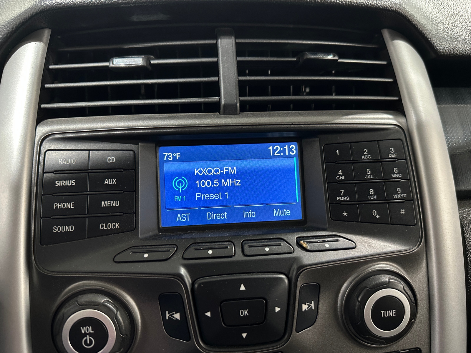 Thumbnail: 2014 Ford Edge - 4