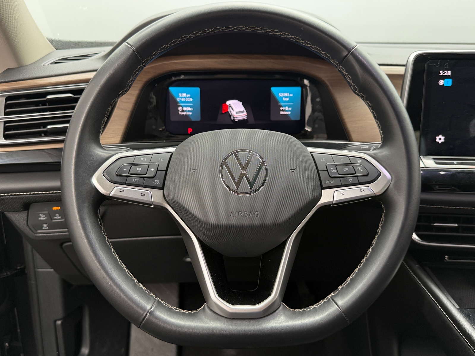 Thumbnail: 2024 Volkswagen Atlas - 4
