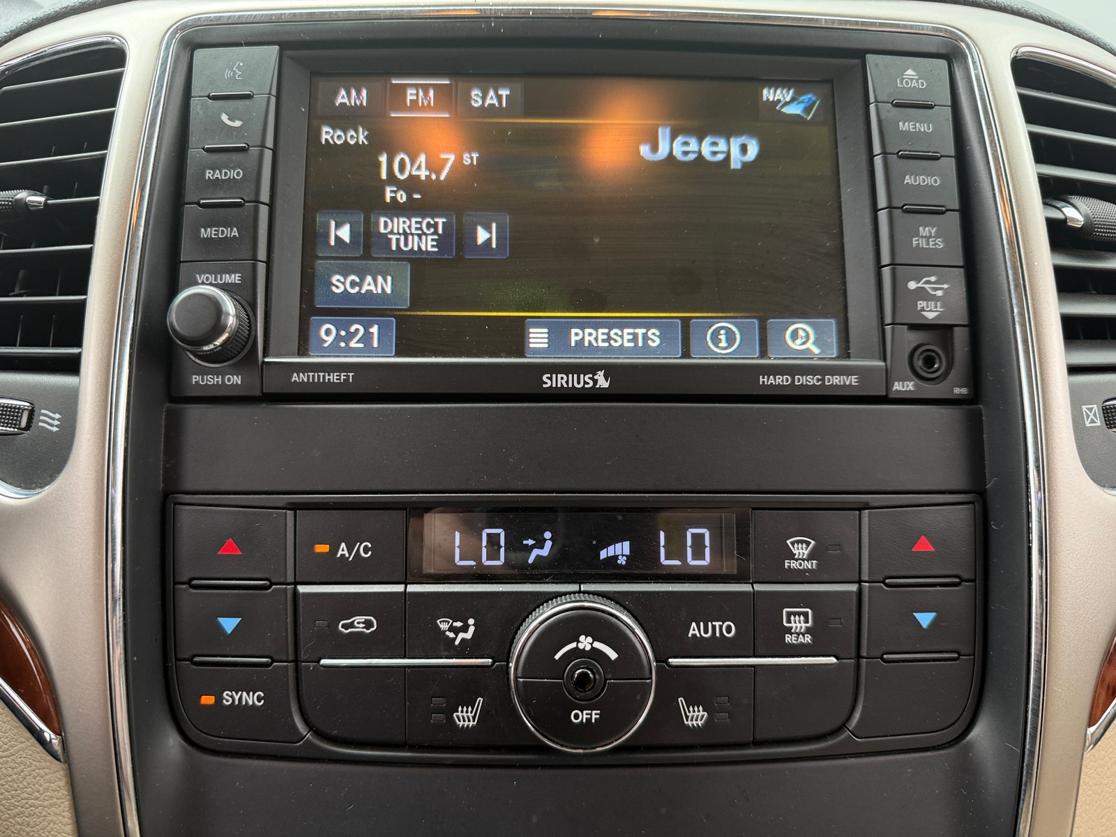 Thumbnail: 2013 Jeep Grand Cherokee - 3