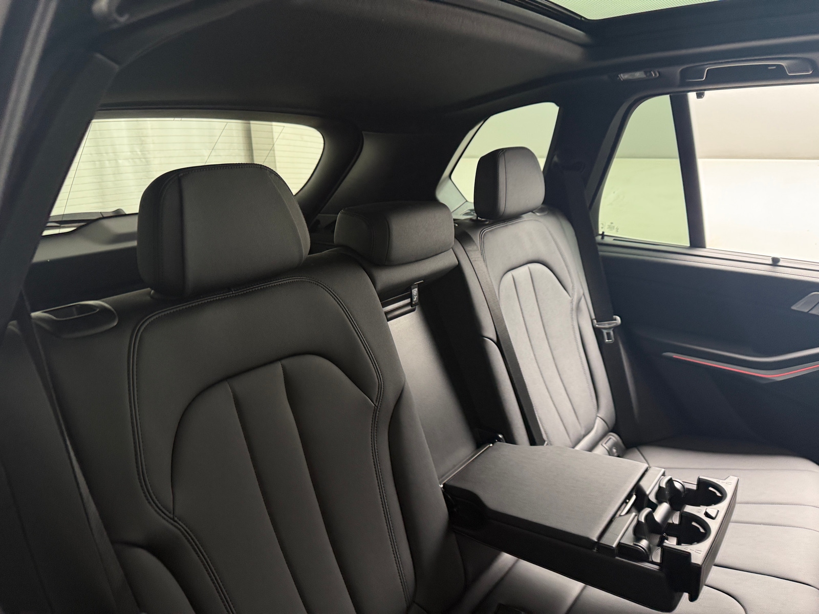 Thumbnail: 2022 BMW X5 - 5