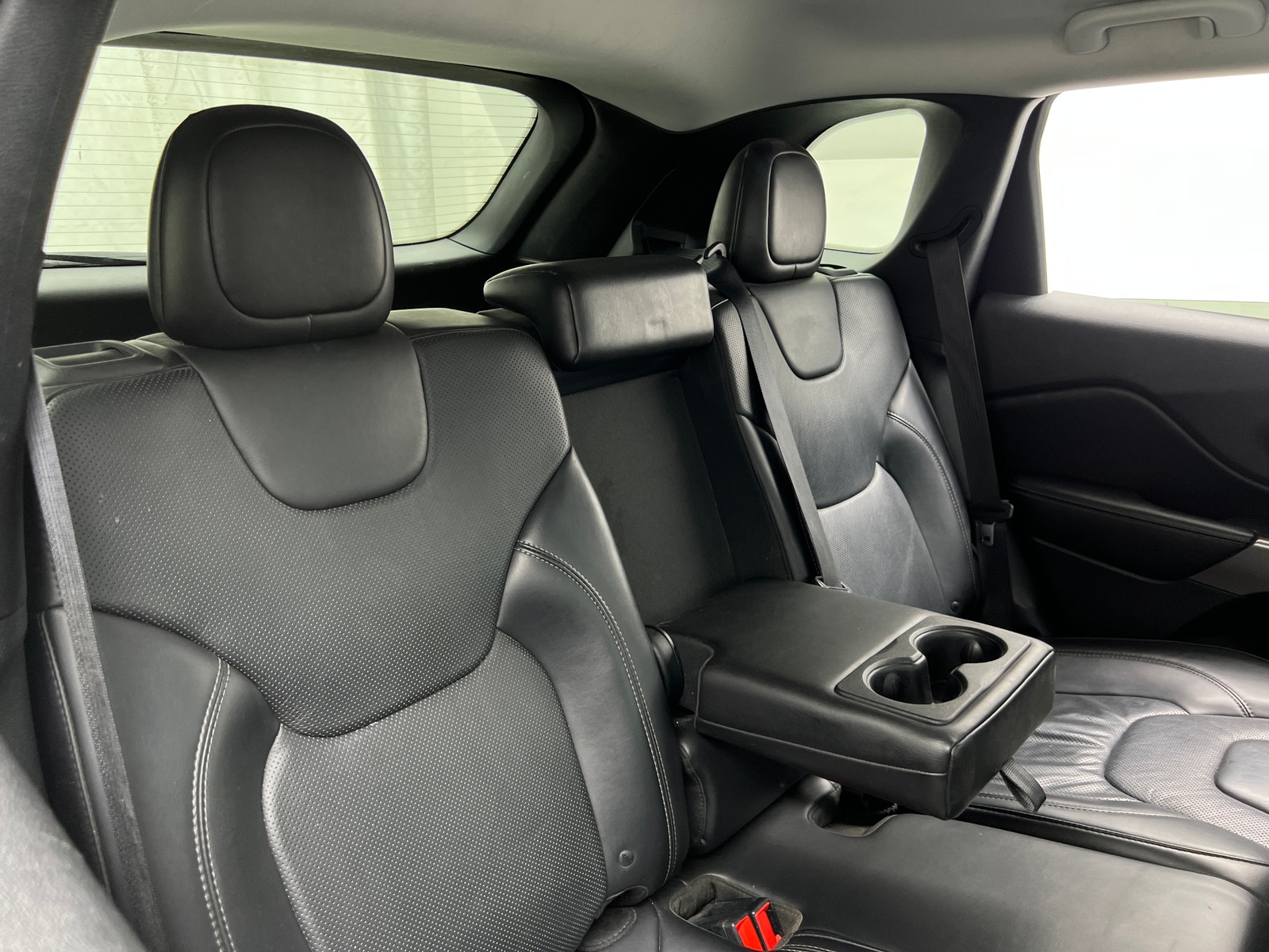 Thumbnail: 2019 Jeep Cherokee - 5