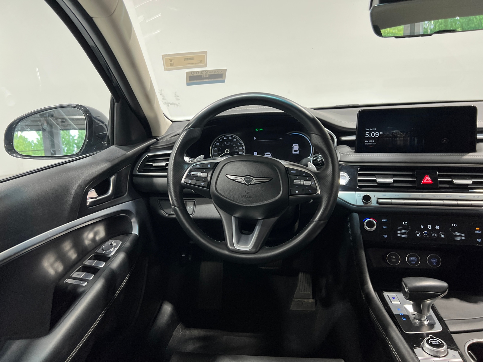Thumbnail: 2025 Genesis G70 - 4