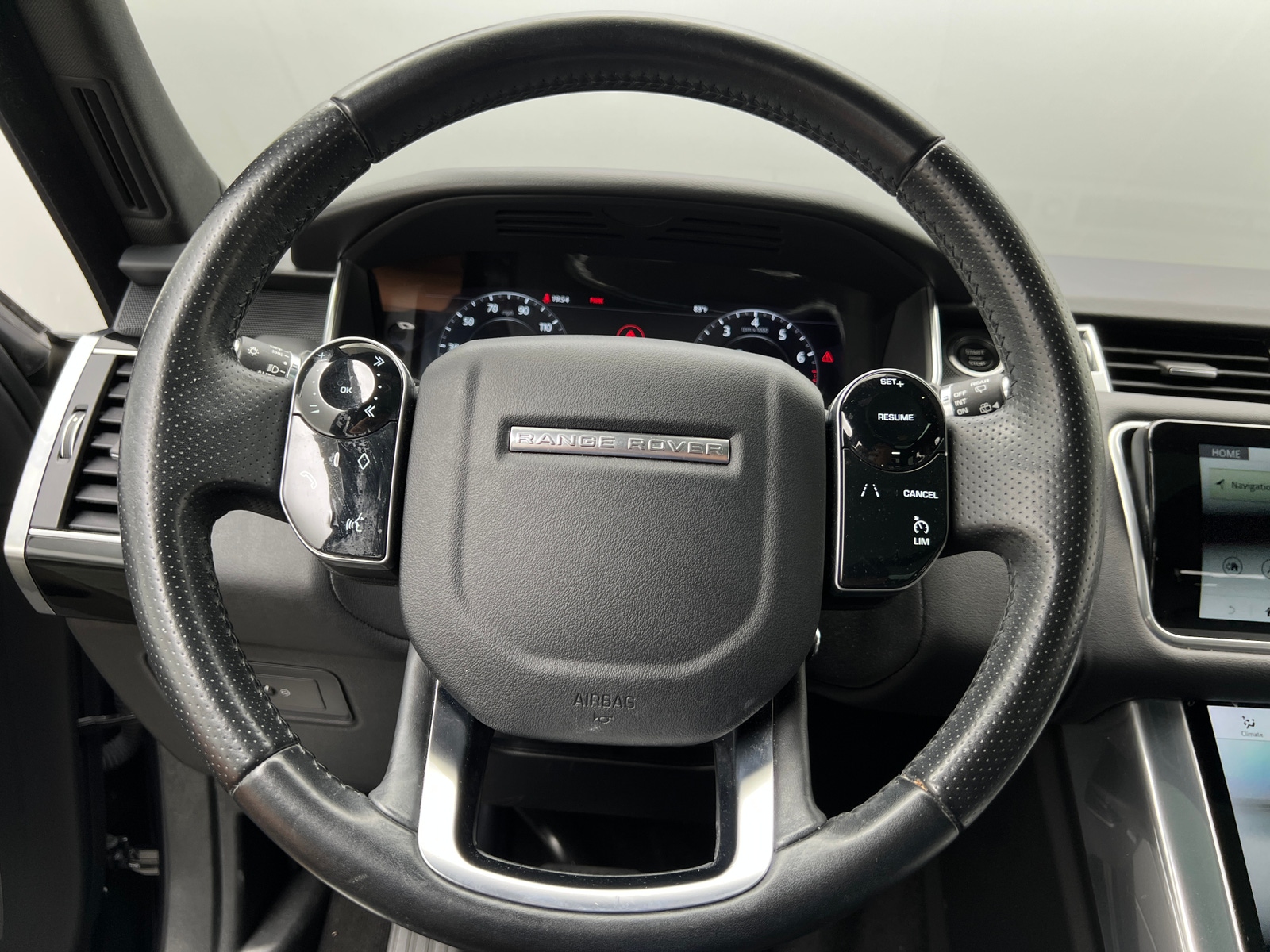Thumbnail: 2020 Land Rover Range Rover Sport - 4