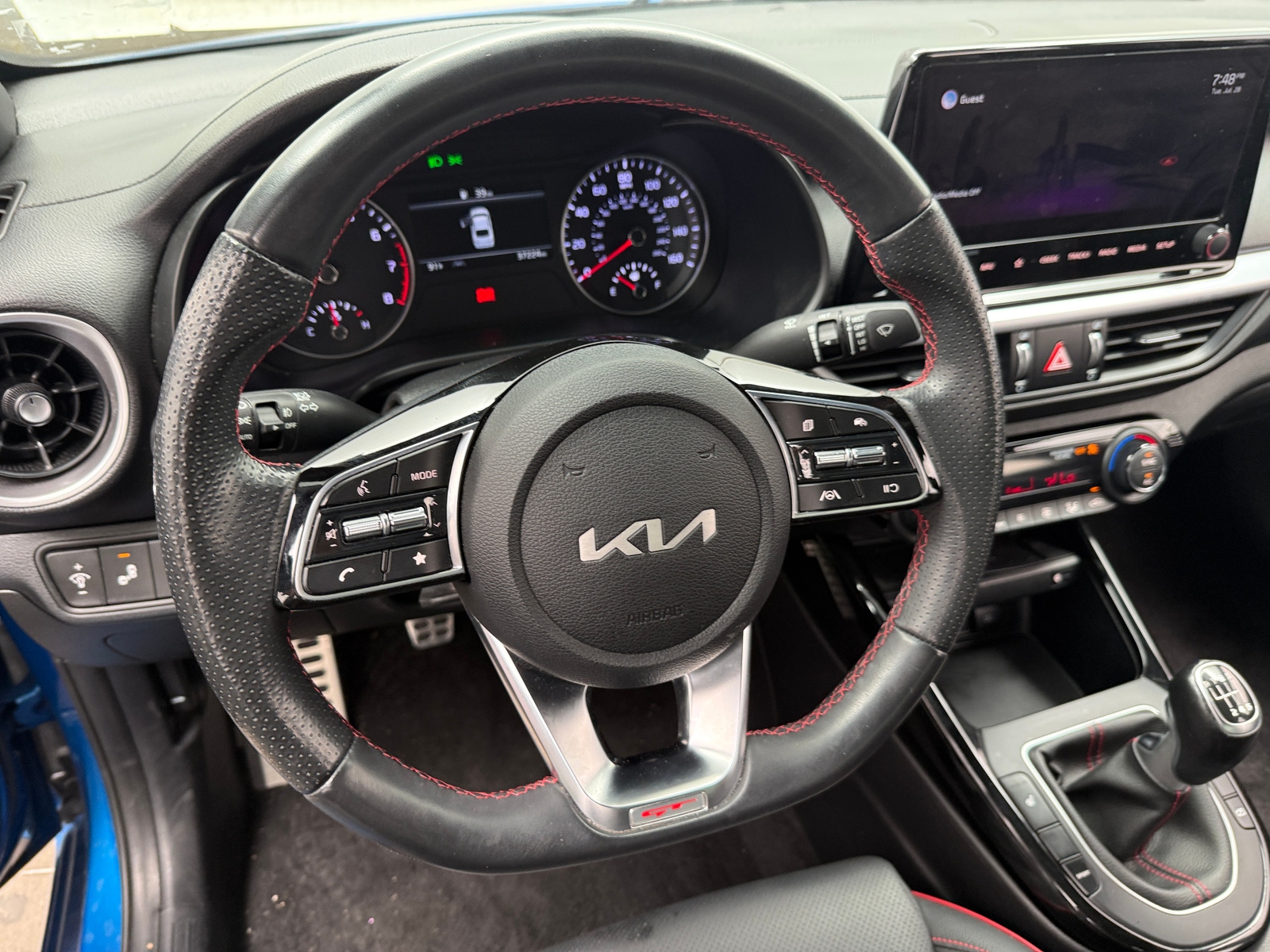 Thumbnail: 2022 Kia Forte - 4