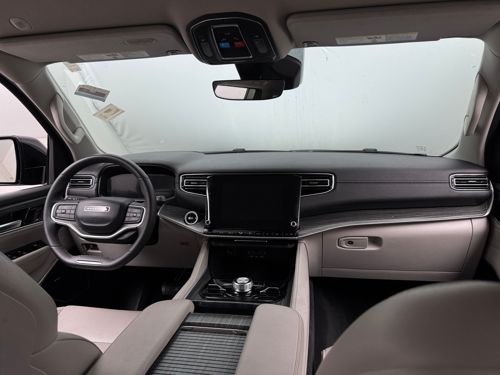 Thumbnail: 2024 Jeep Wagoneer - 2