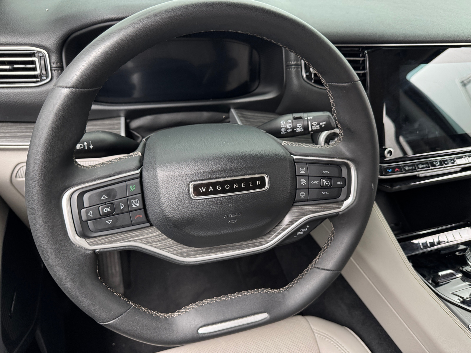 Thumbnail: 2024 Jeep Wagoneer - 4