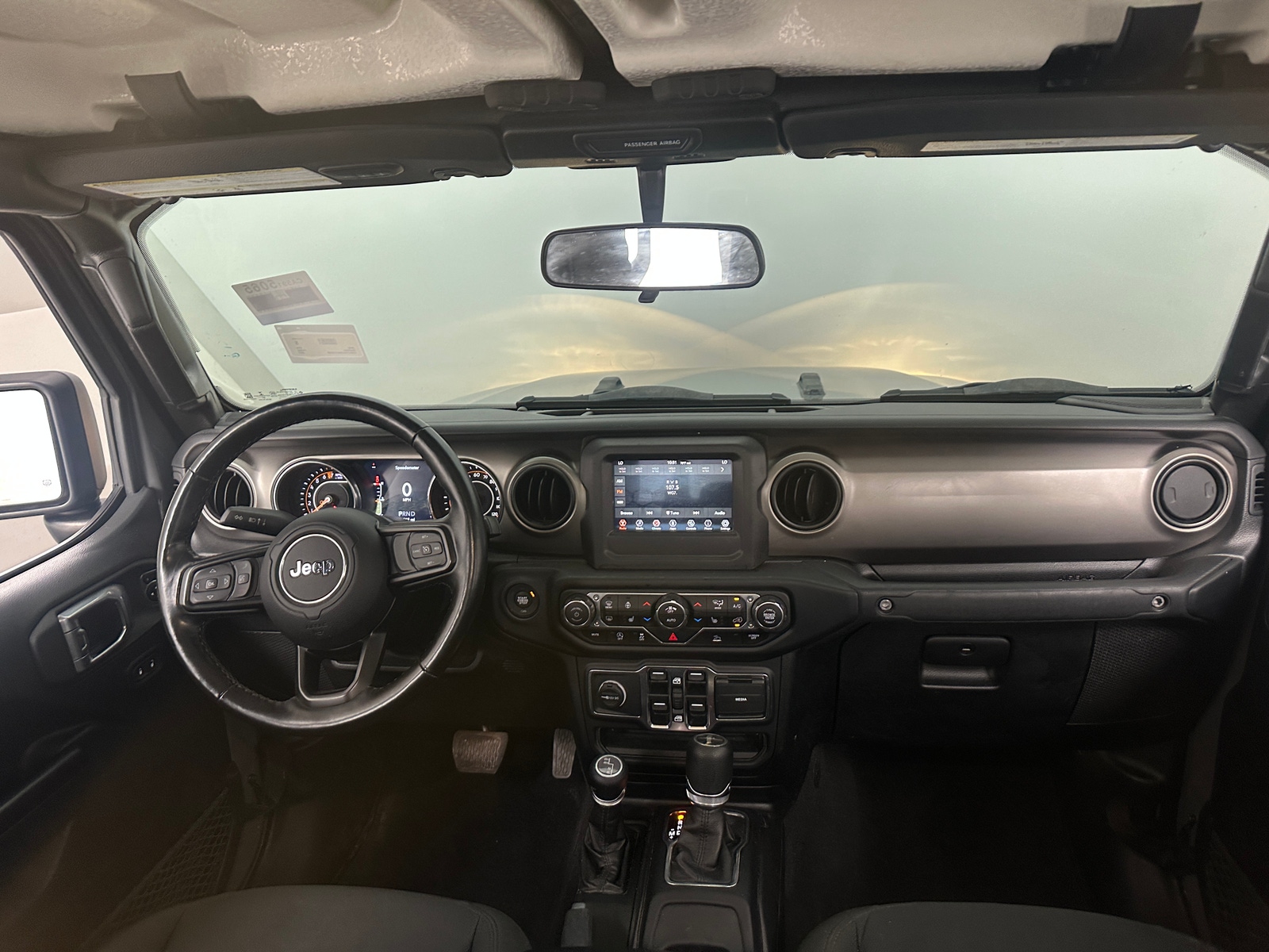 Thumbnail: 2021 Jeep Gladiator - 3