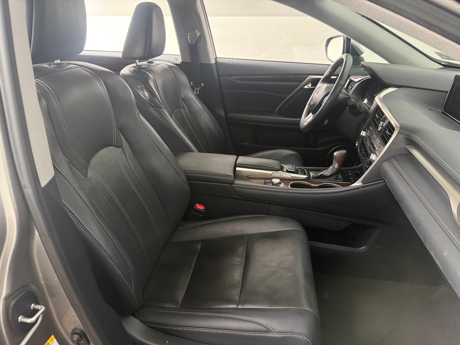 Thumbnail: 2017 Lexus RX - 2