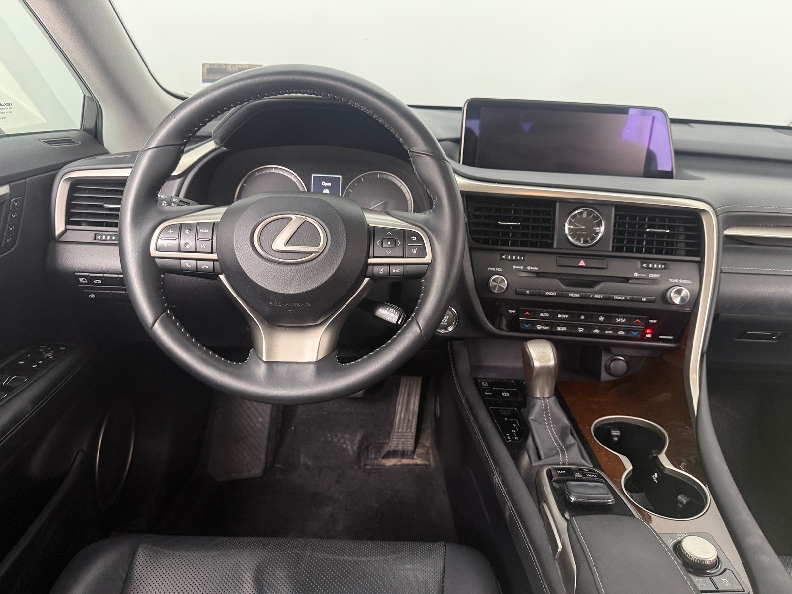 Thumbnail: 2017 Lexus RX - 5