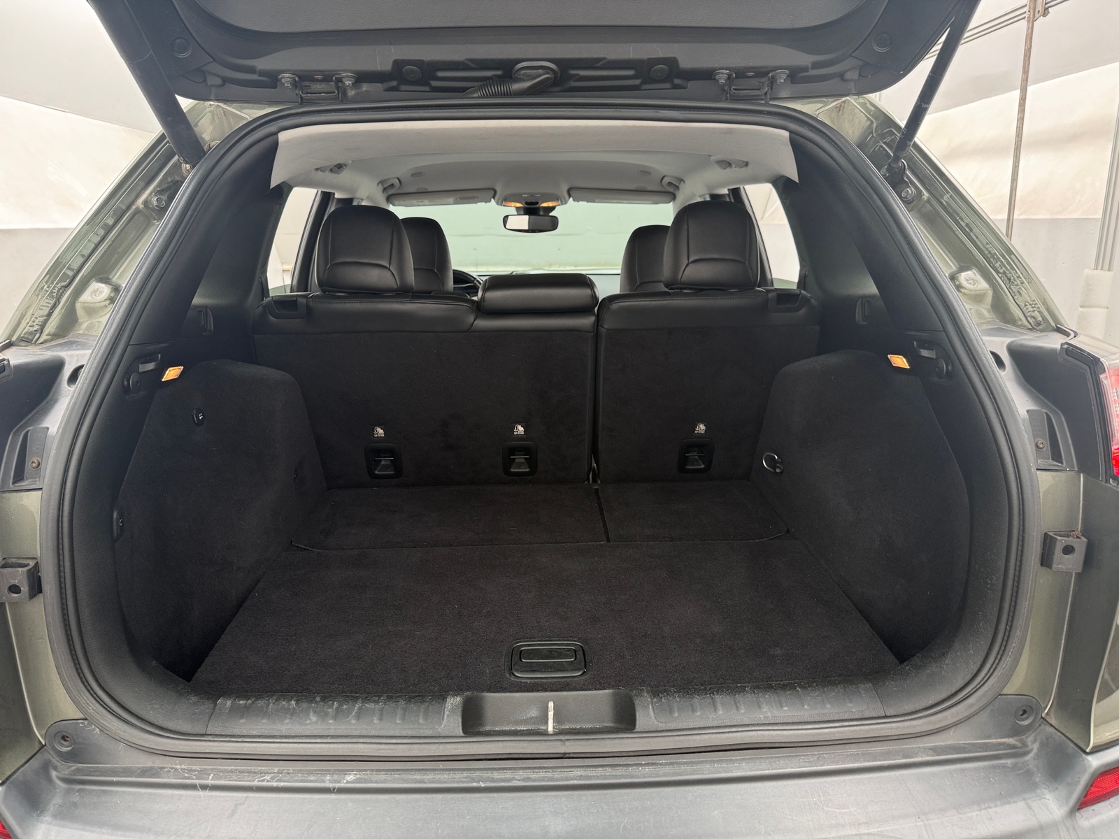Thumbnail: 2019 Jeep Cherokee - 6
