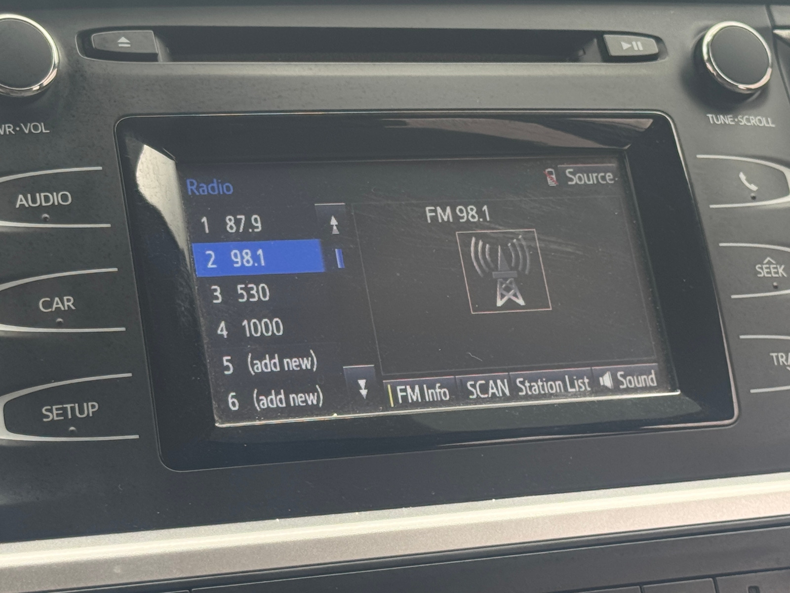 Thumbnail: 2018 Toyota Highlander - 4