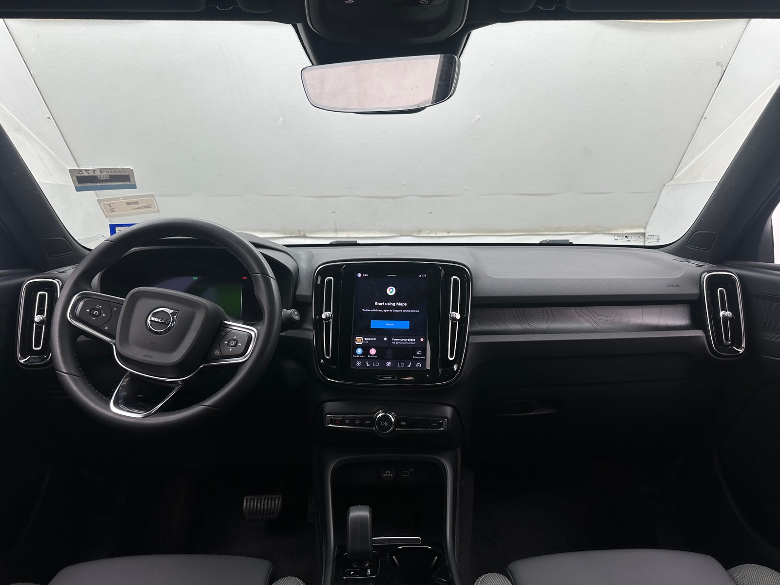 Thumbnail: 2023 Volvo XC40 - 2