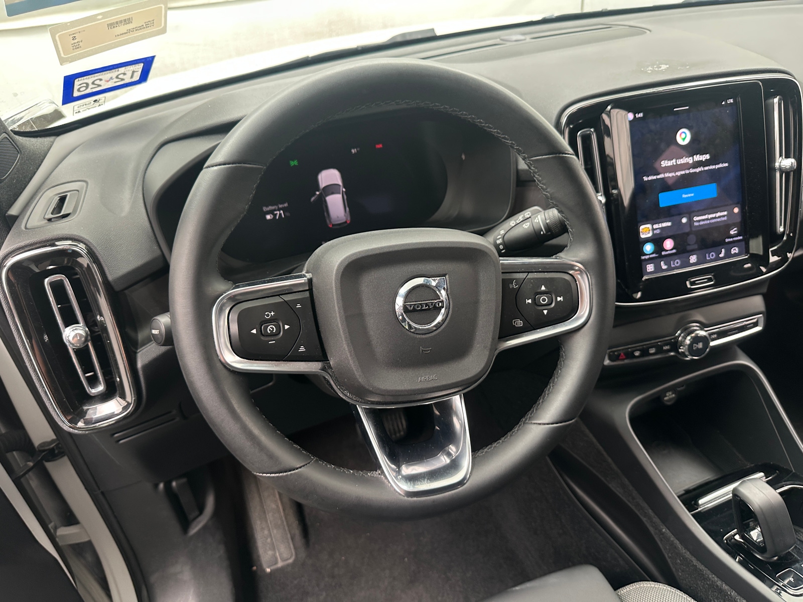 Thumbnail: 2023 Volvo XC40 - 4
