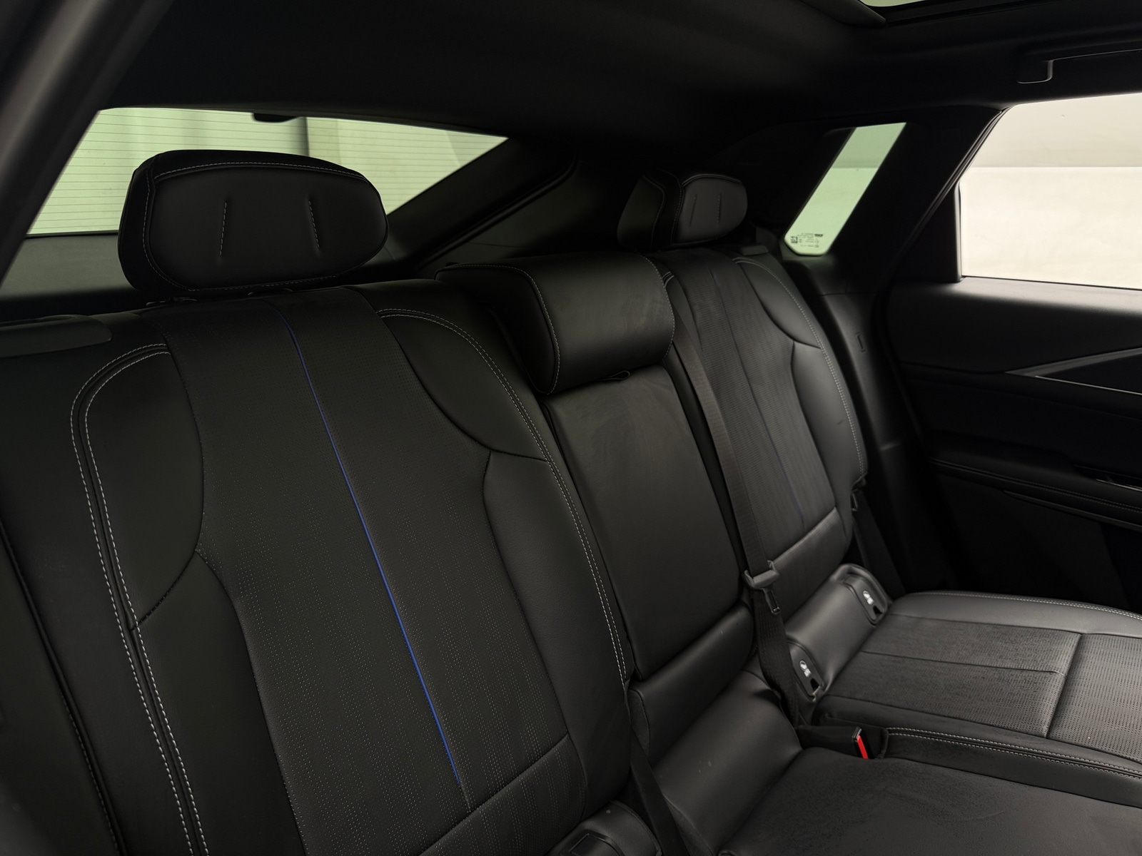 Thumbnail: 2024 Cadillac Lyriq - 5