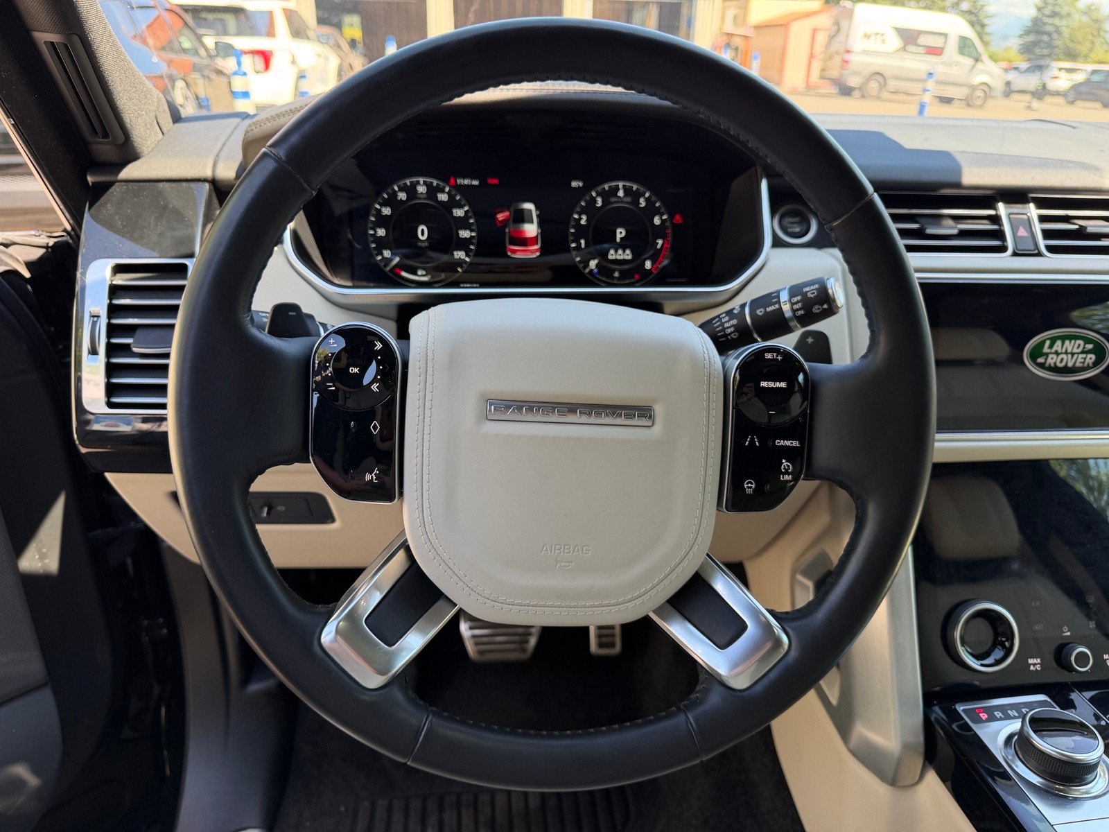 Thumbnail: 2022 Land Rover Range Rover - 4
