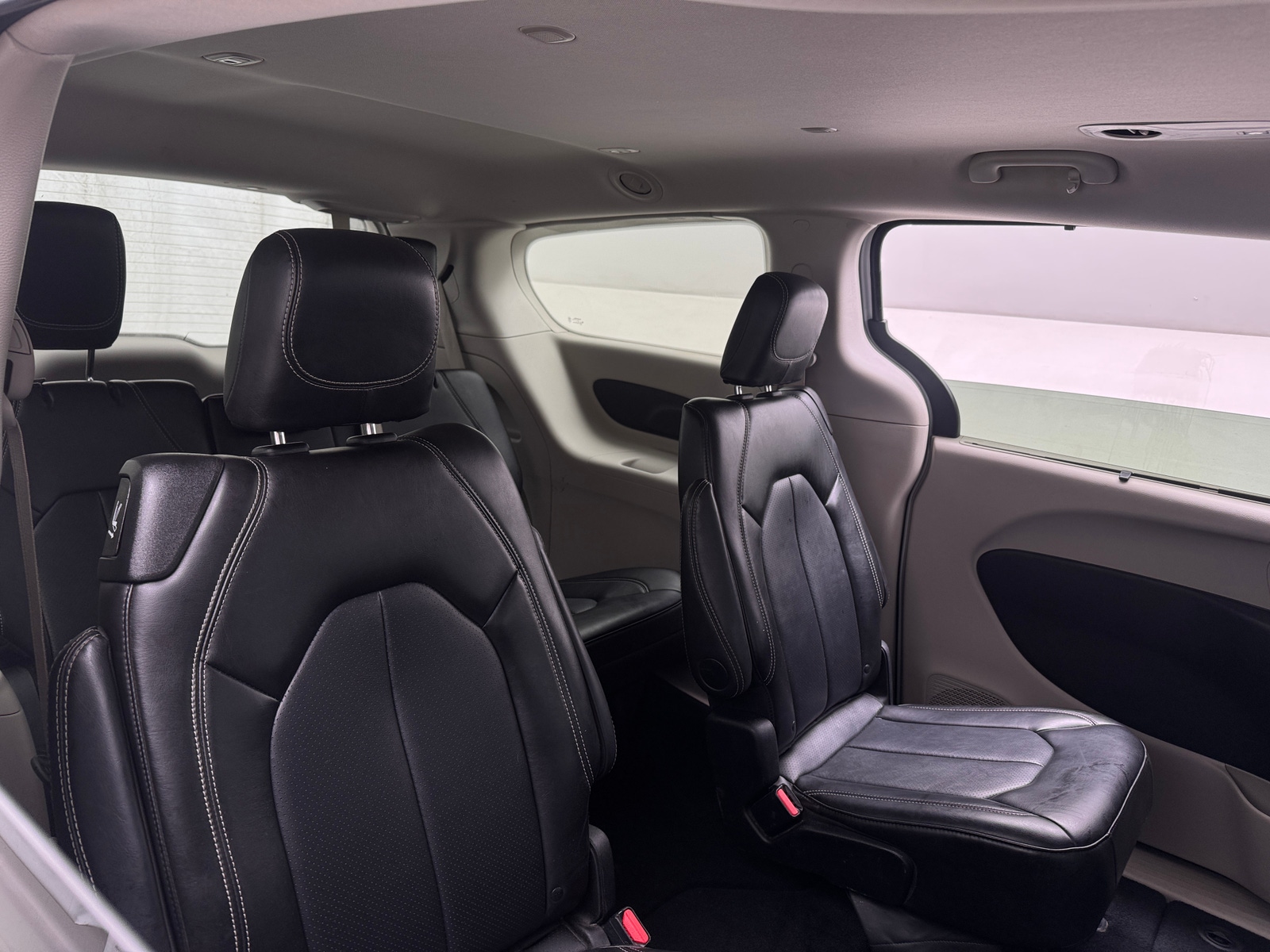Thumbnail: 2024 Chrysler Pacifica - 5