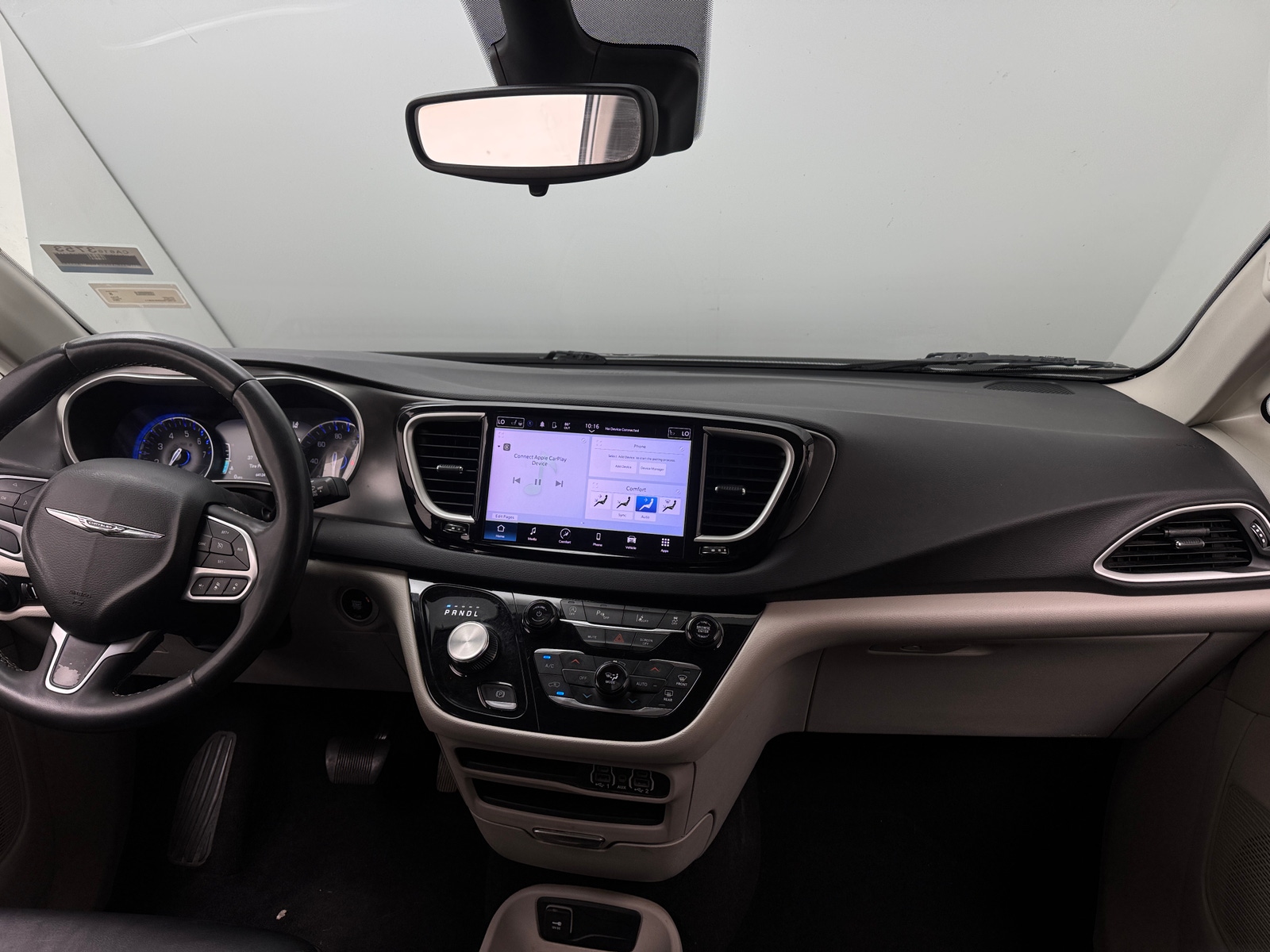 Thumbnail: 2024 Chrysler Pacifica - 2