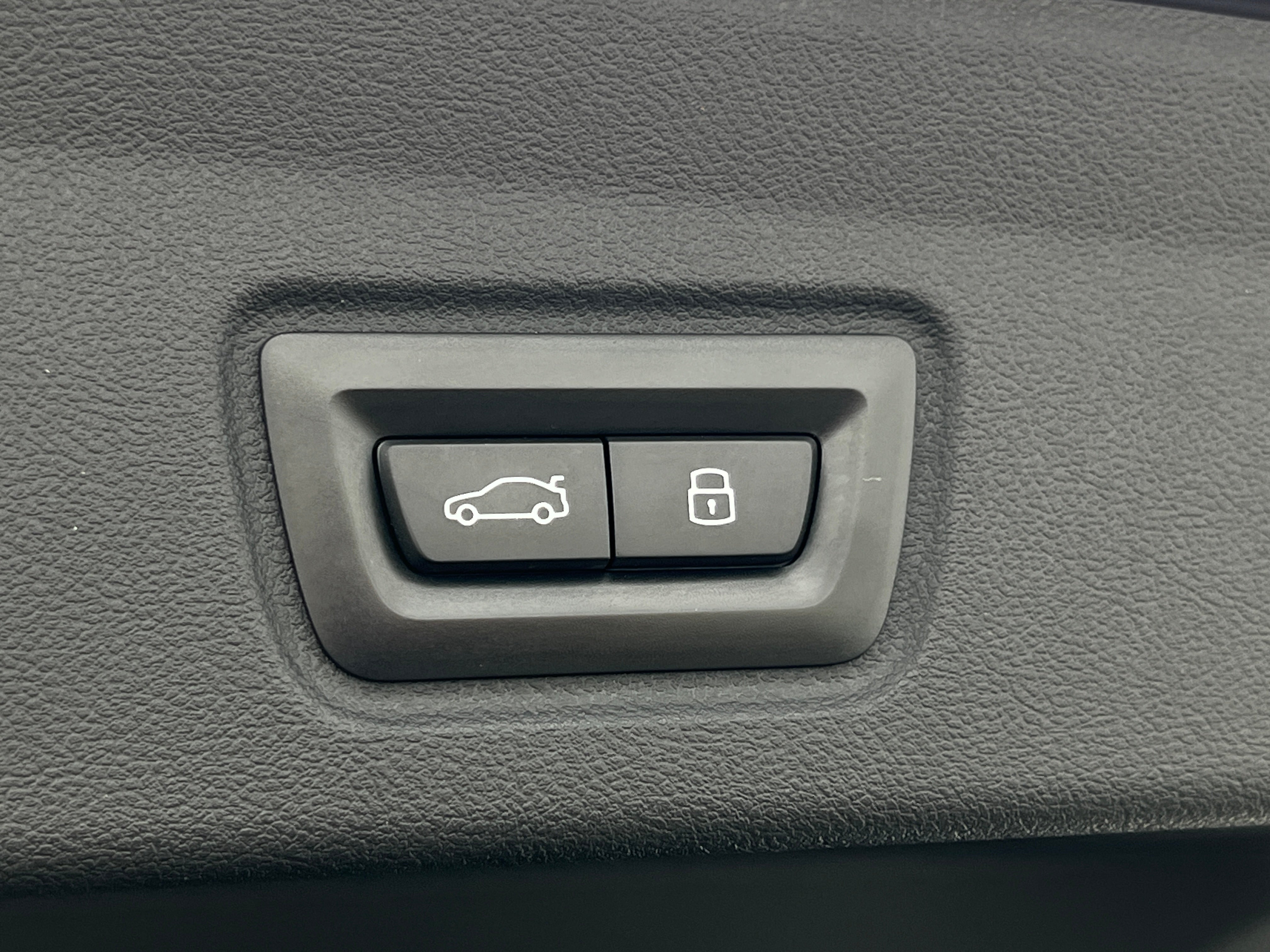 Used 2023 BMW i4 35 with VIN WBY43AW02PFP99484 for sale in Pewaukee, WI