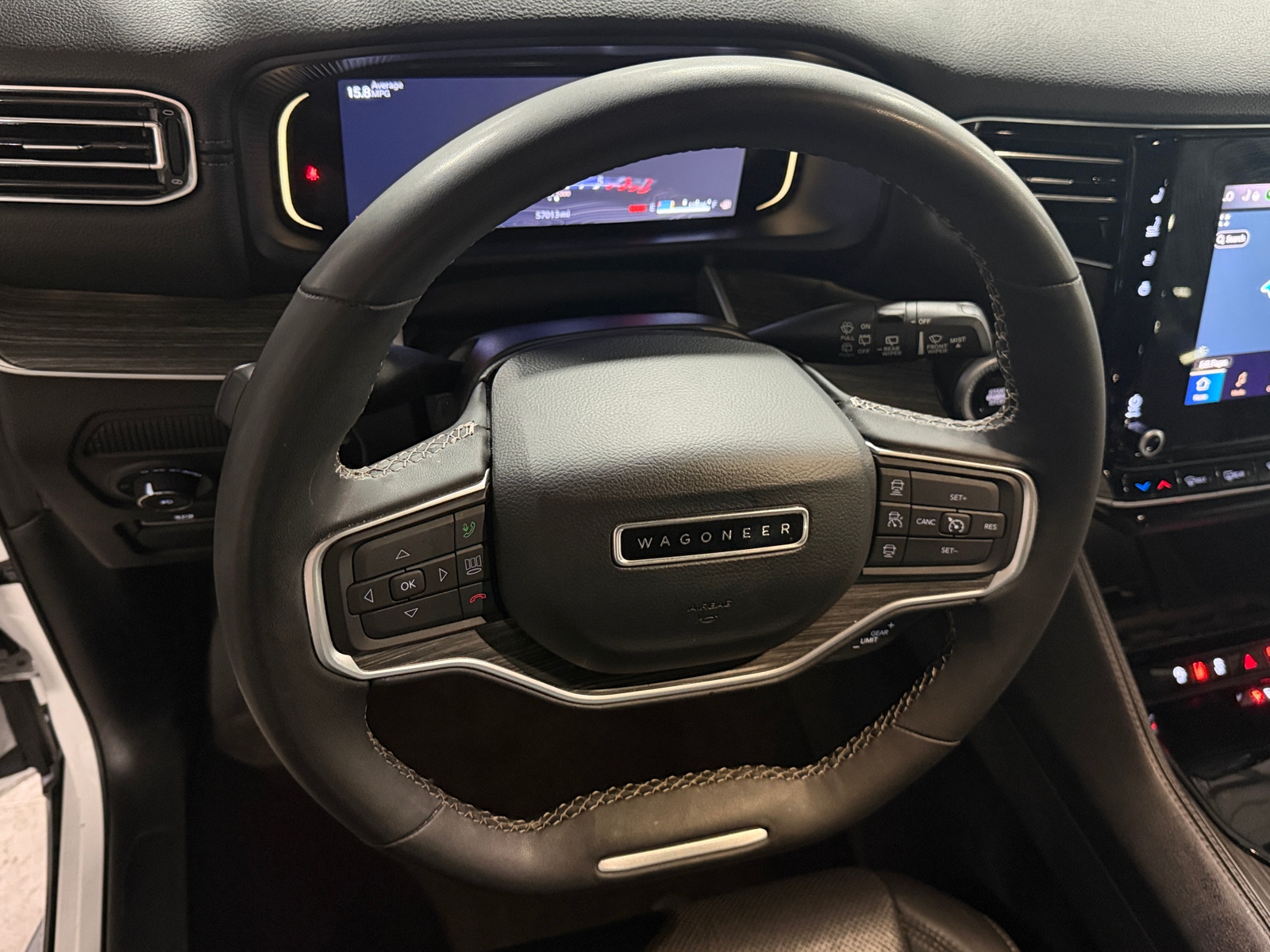 Thumbnail: 2024 Jeep Wagoneer - 4