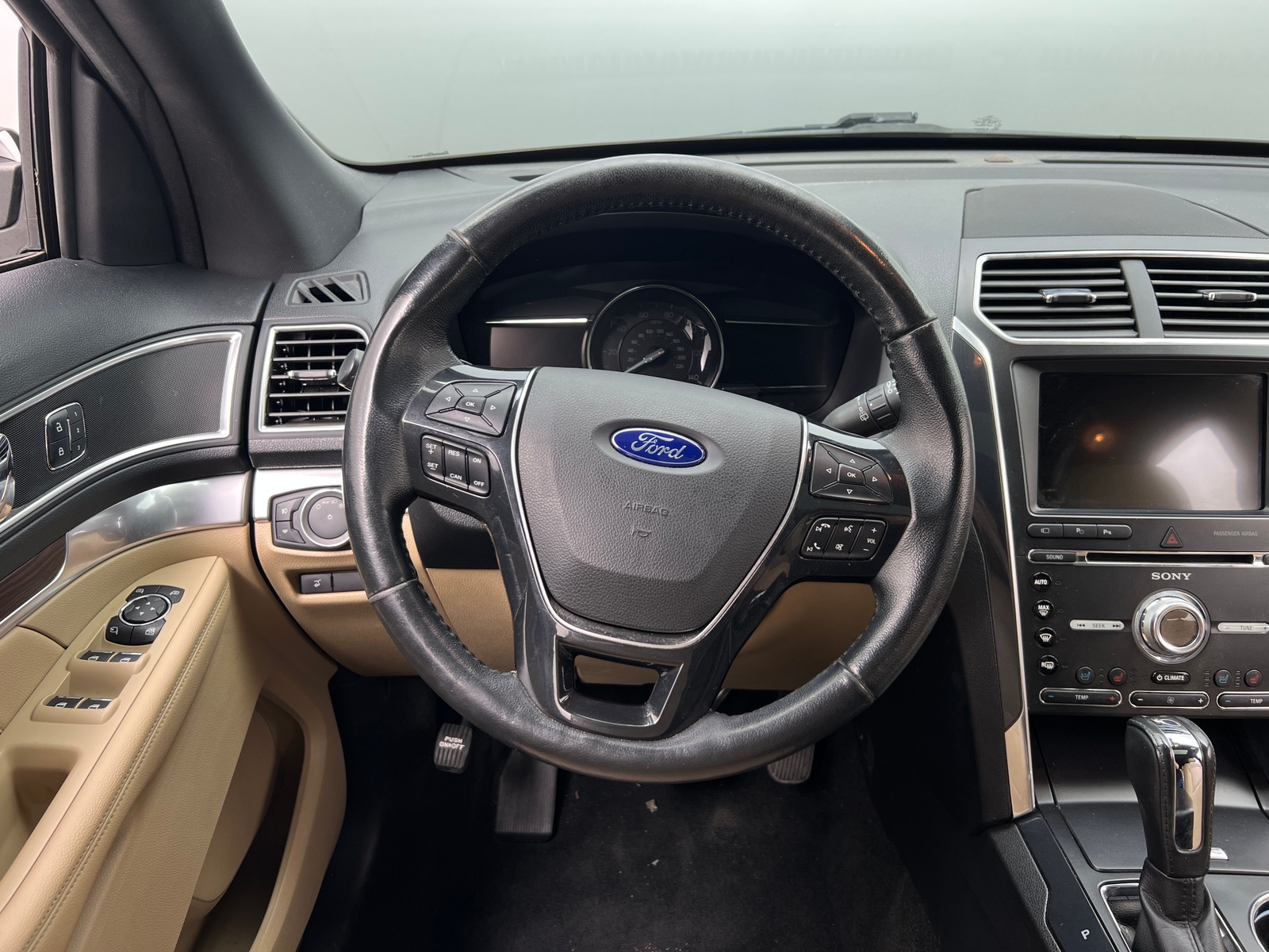 Thumbnail: 2017 Ford Explorer - 4