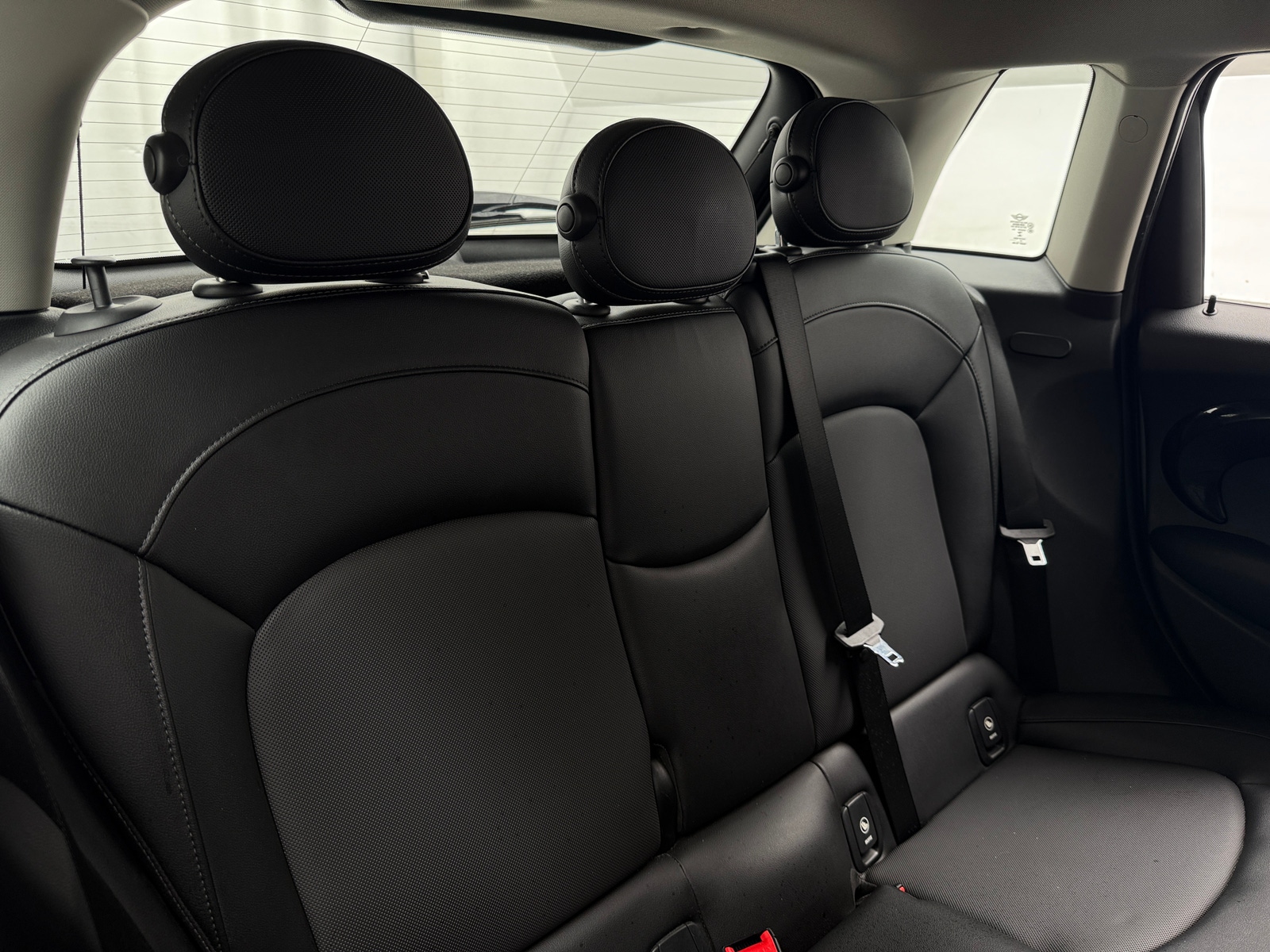Thumbnail: 2018 MINI Cooper Hardtop - 5