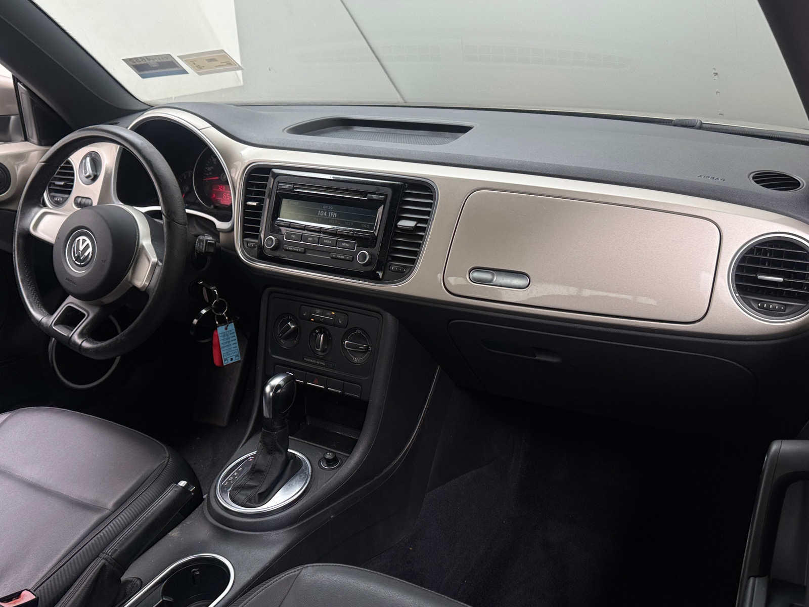 Thumbnail: 2012 Volkswagen Beetle - 2