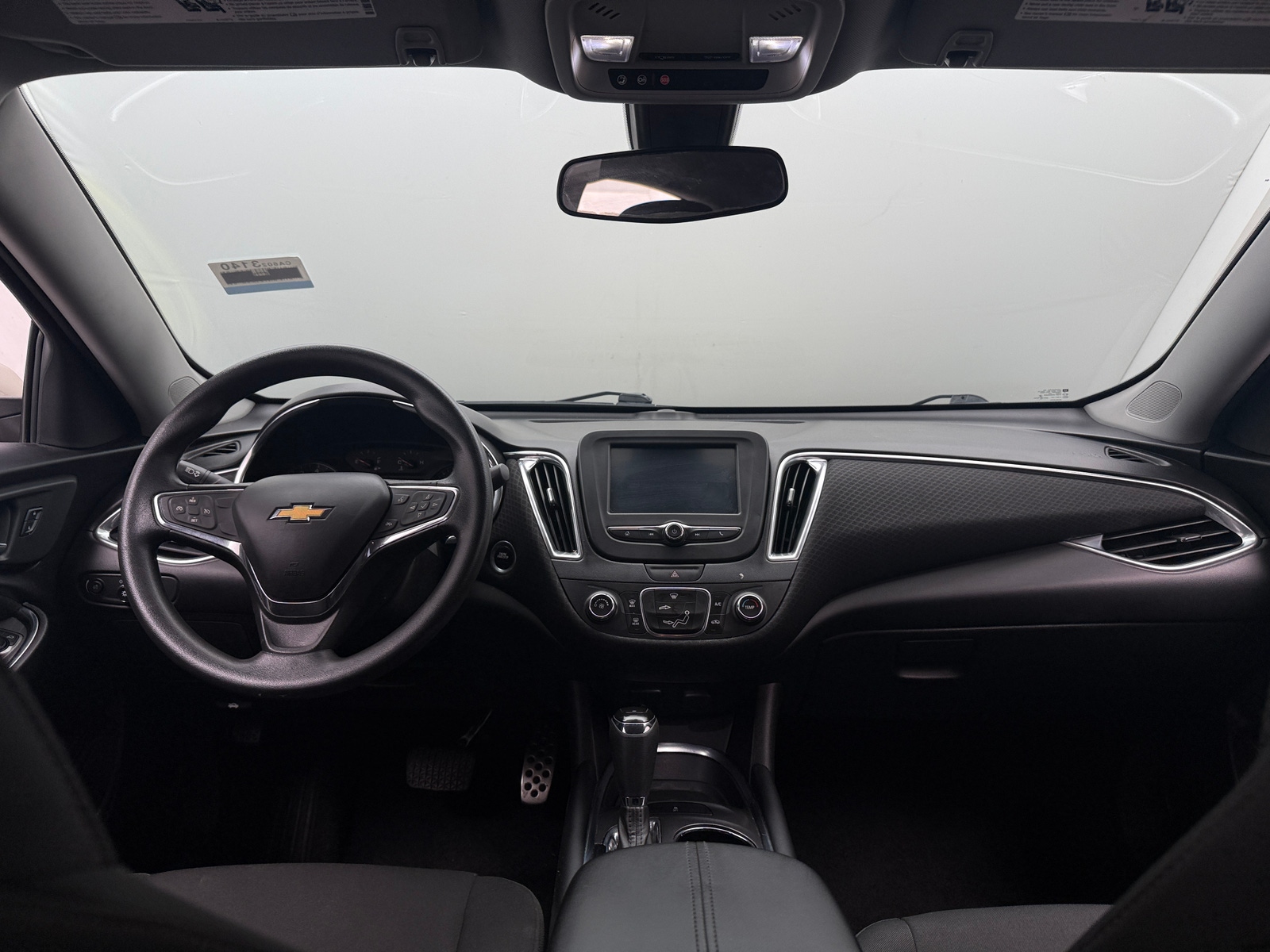Thumbnail: 2016 Chevrolet Malibu - 3