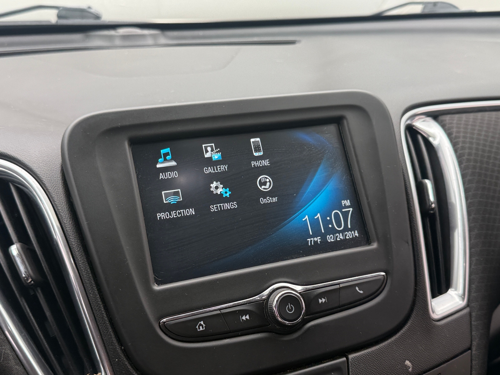 Thumbnail: 2016 Chevrolet Malibu - 4