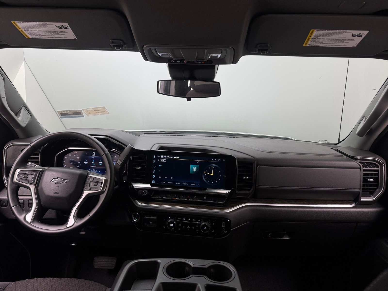Thumbnail: 2026 Chevrolet Silverado 1500 - 3