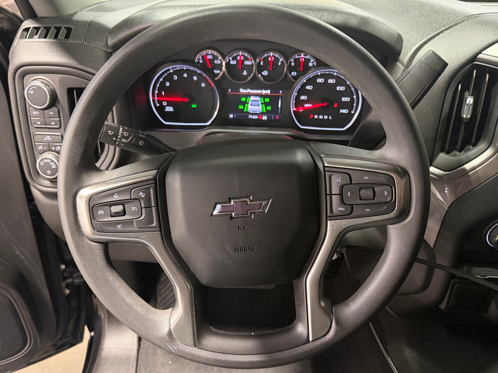 Thumbnail: 2021 Chevrolet Silverado 1500 - 5
