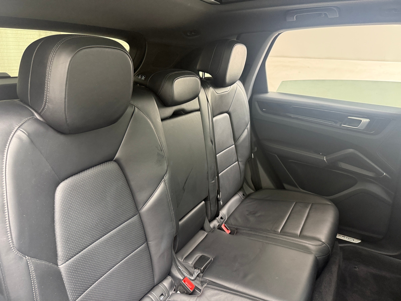 Thumbnail: 2019 Porsche Cayenne - 5