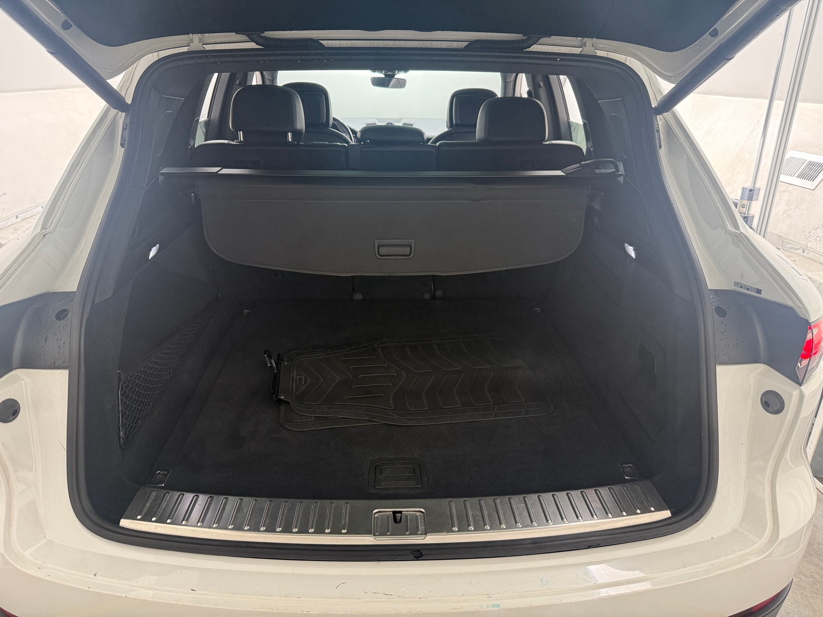 Thumbnail: 2019 Porsche Cayenne - 6