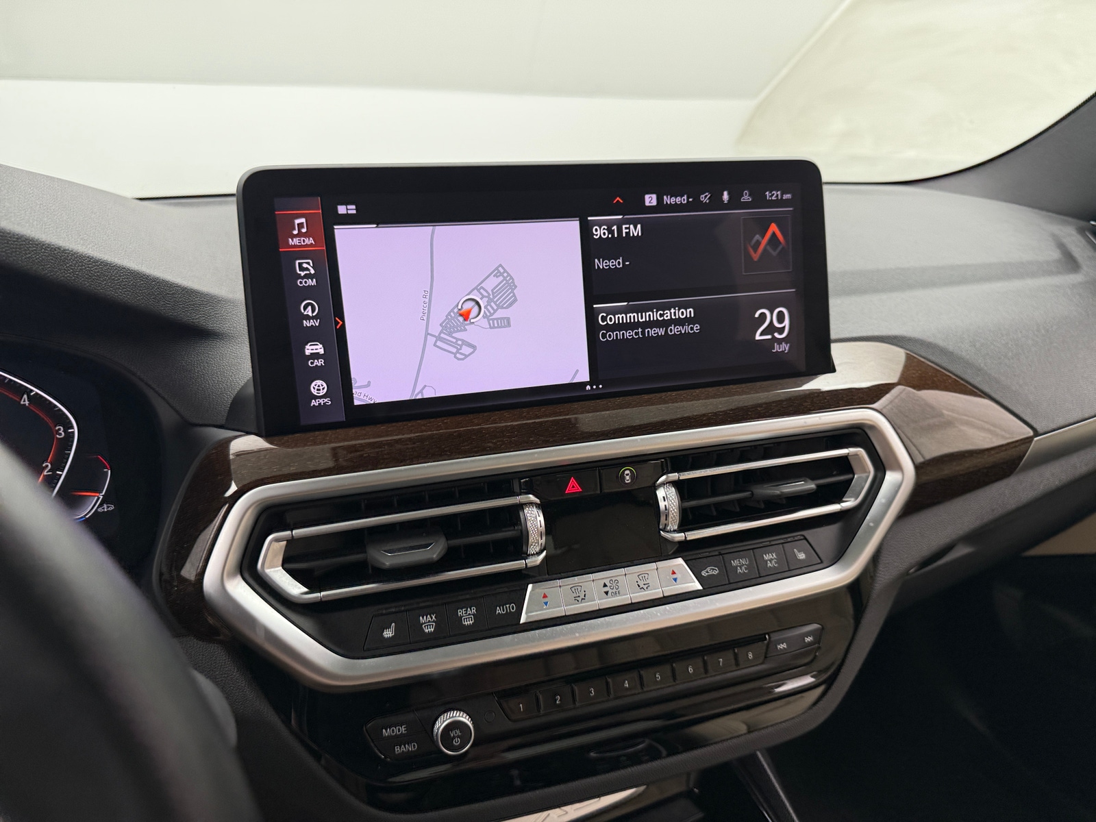 Thumbnail: 2024 BMW X3 - 3