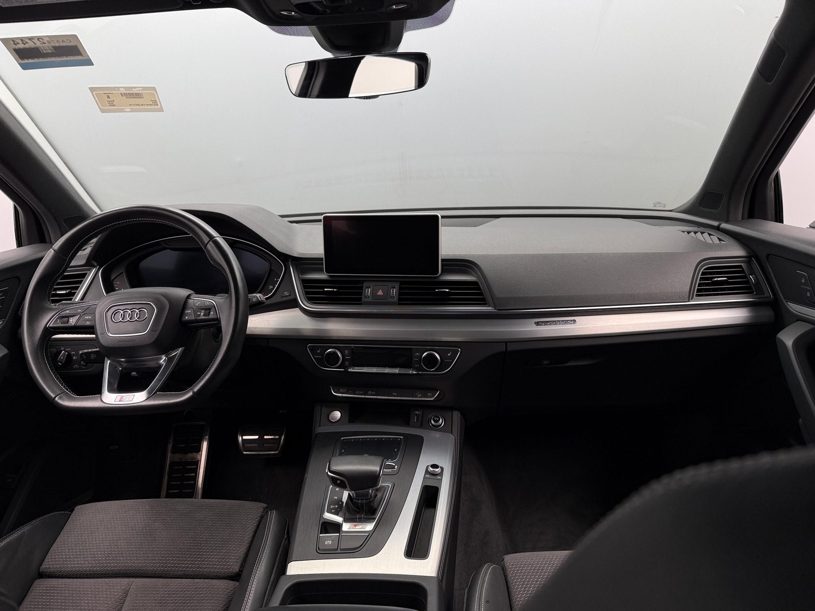Thumbnail: 2020 Audi SQ5 - 2
