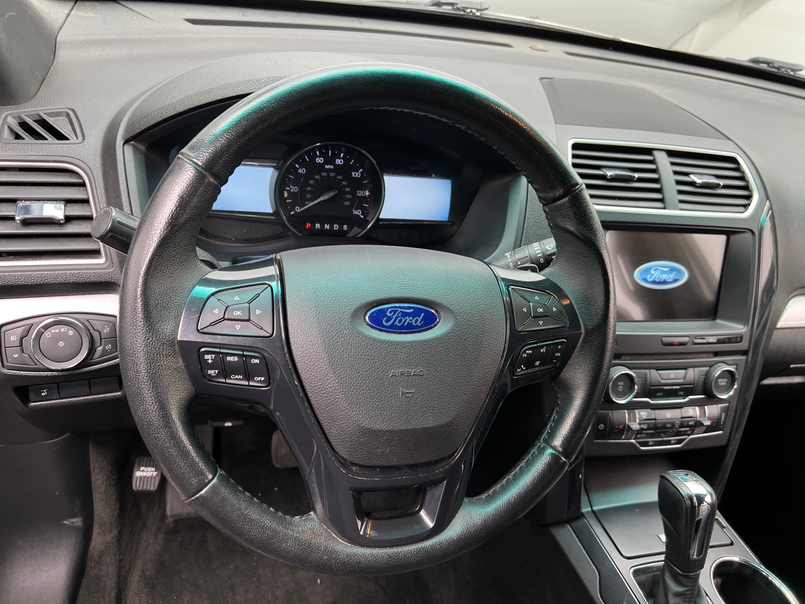 Thumbnail: 2017 Ford Explorer - 4