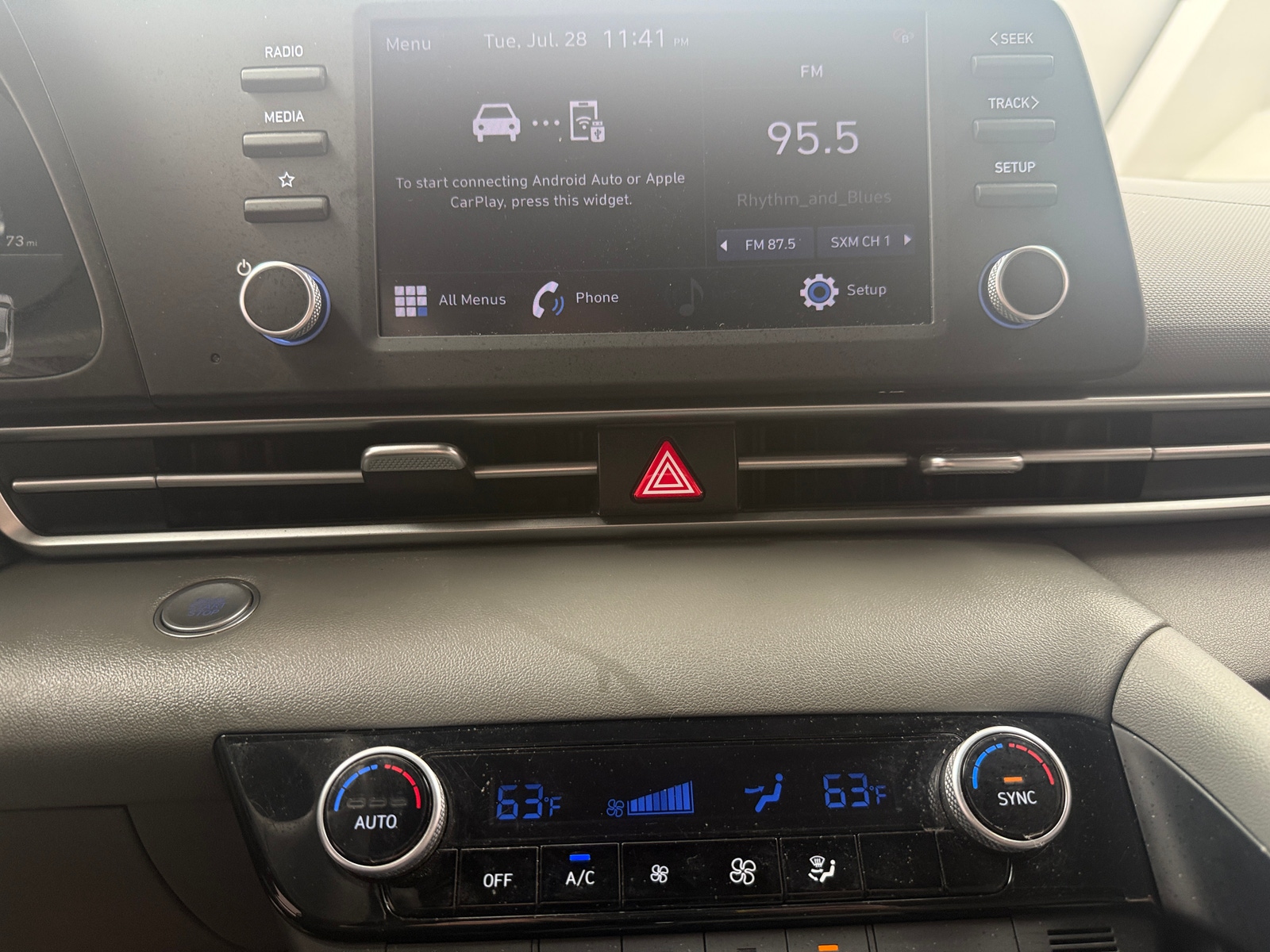 Thumbnail: 2022 Hyundai Elantra - 4
