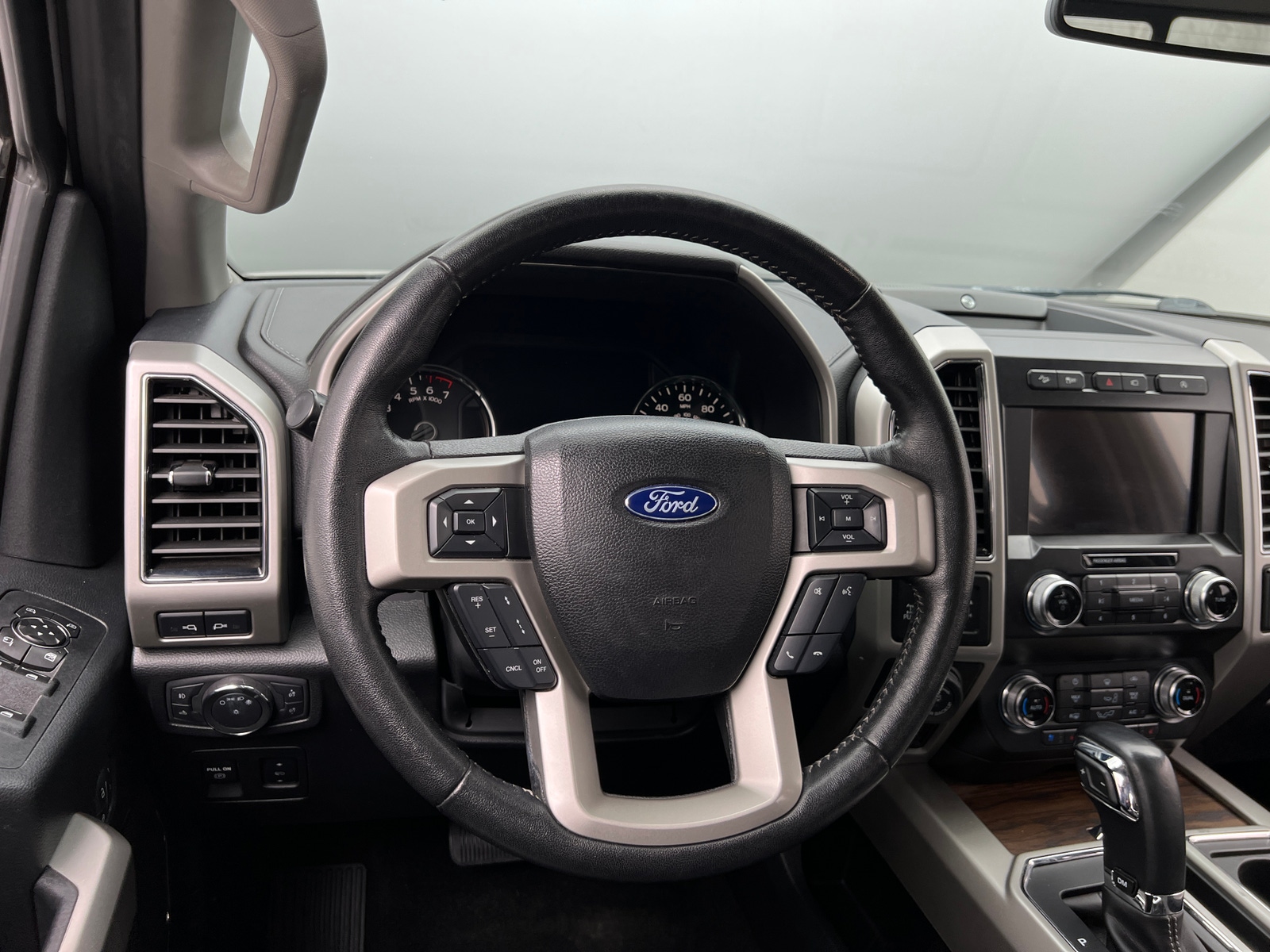 Thumbnail: 2019 Ford Econoline - 4