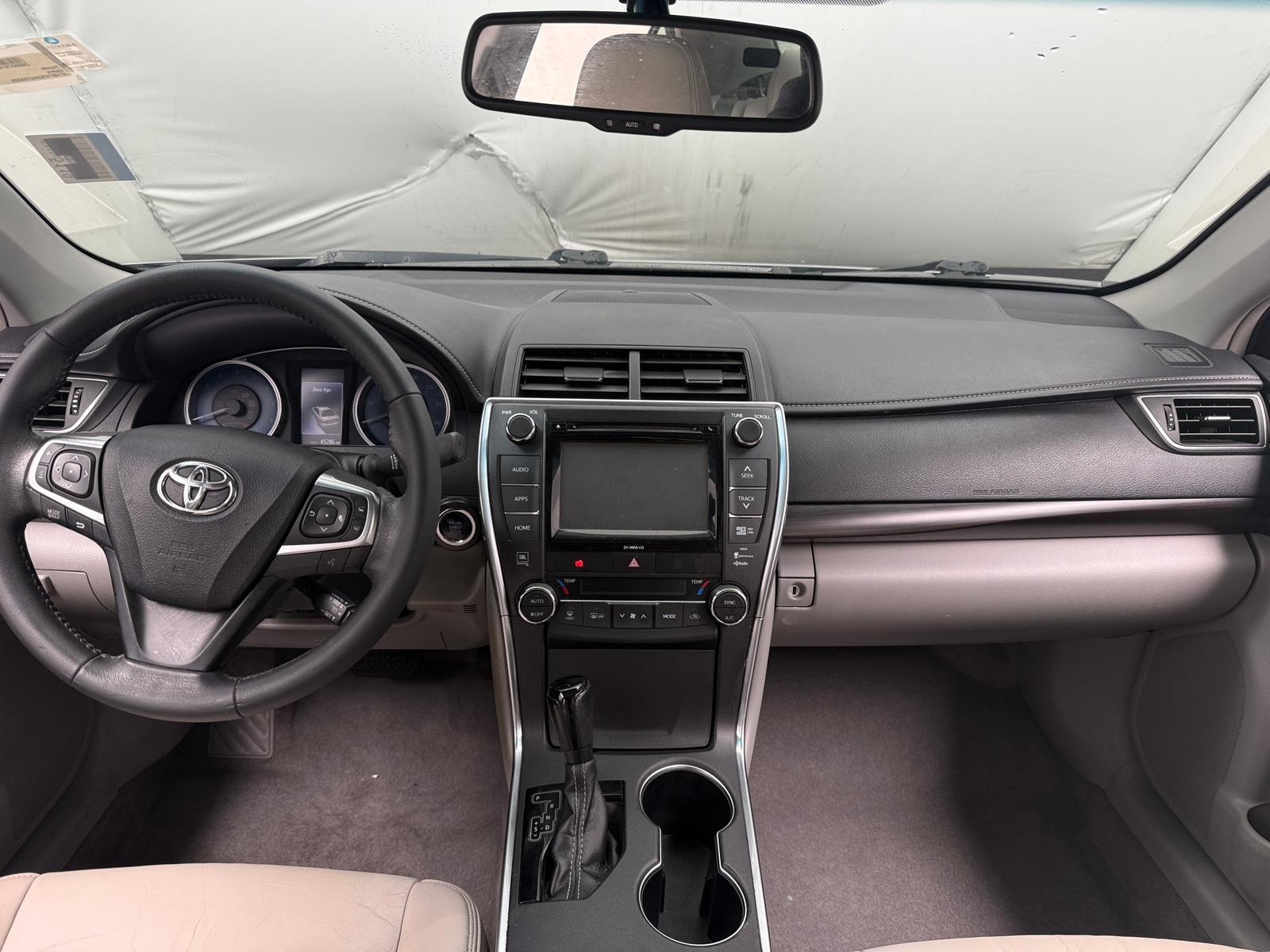Thumbnail: 2017 Toyota Camry - 3