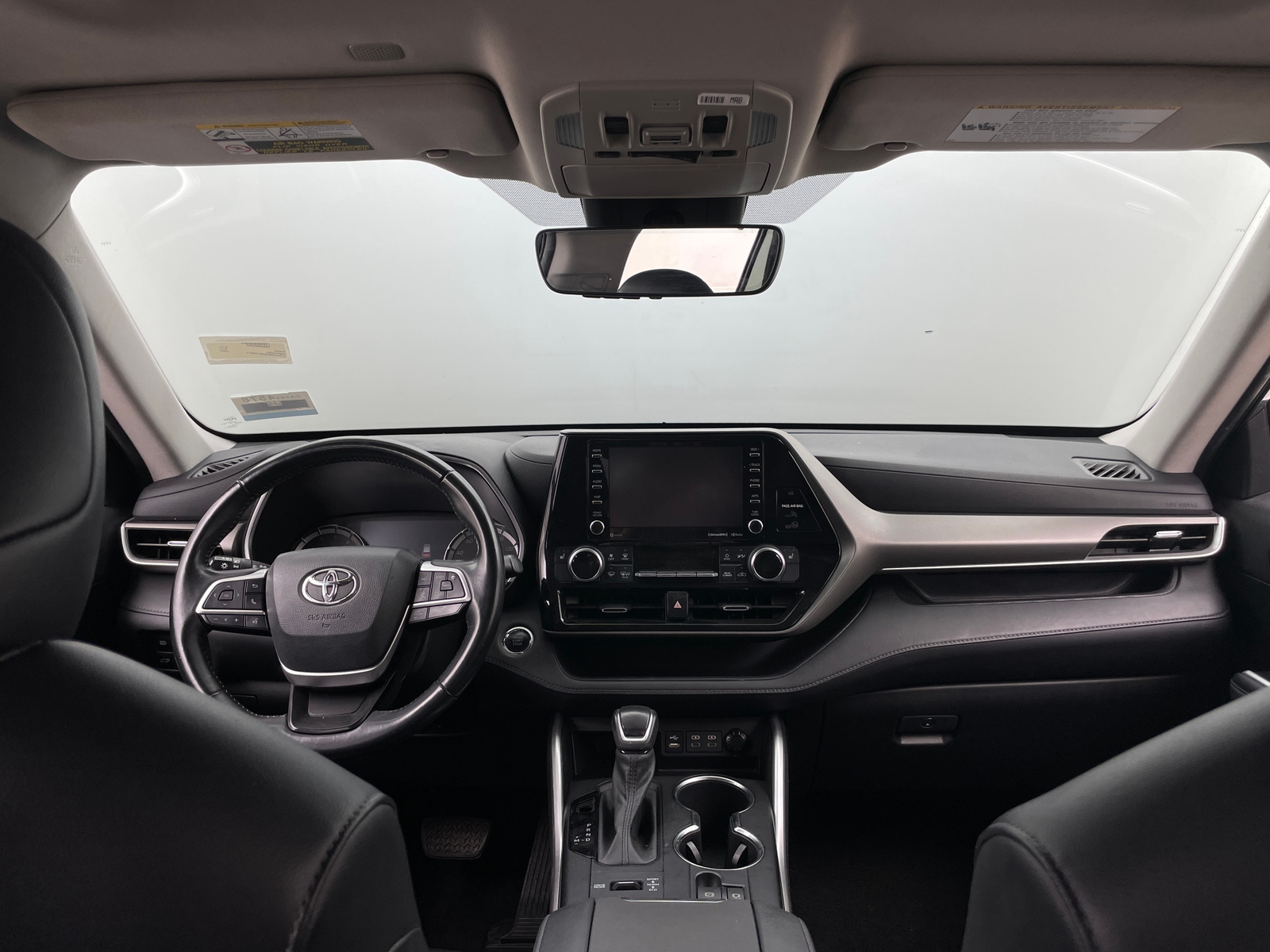 Thumbnail: 2022 Toyota Highlander - 2