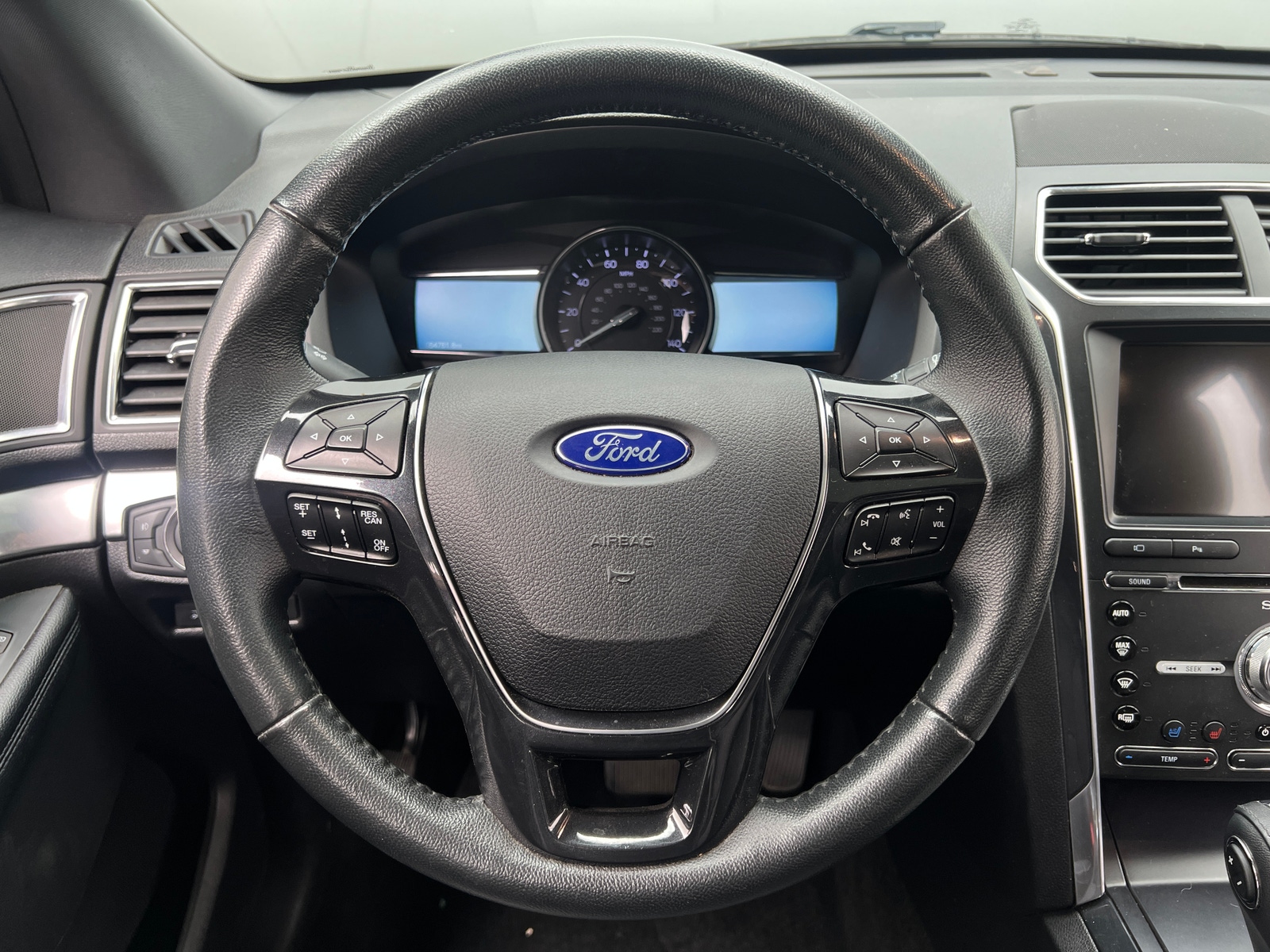 Thumbnail: 2018 Ford Explorer - 4