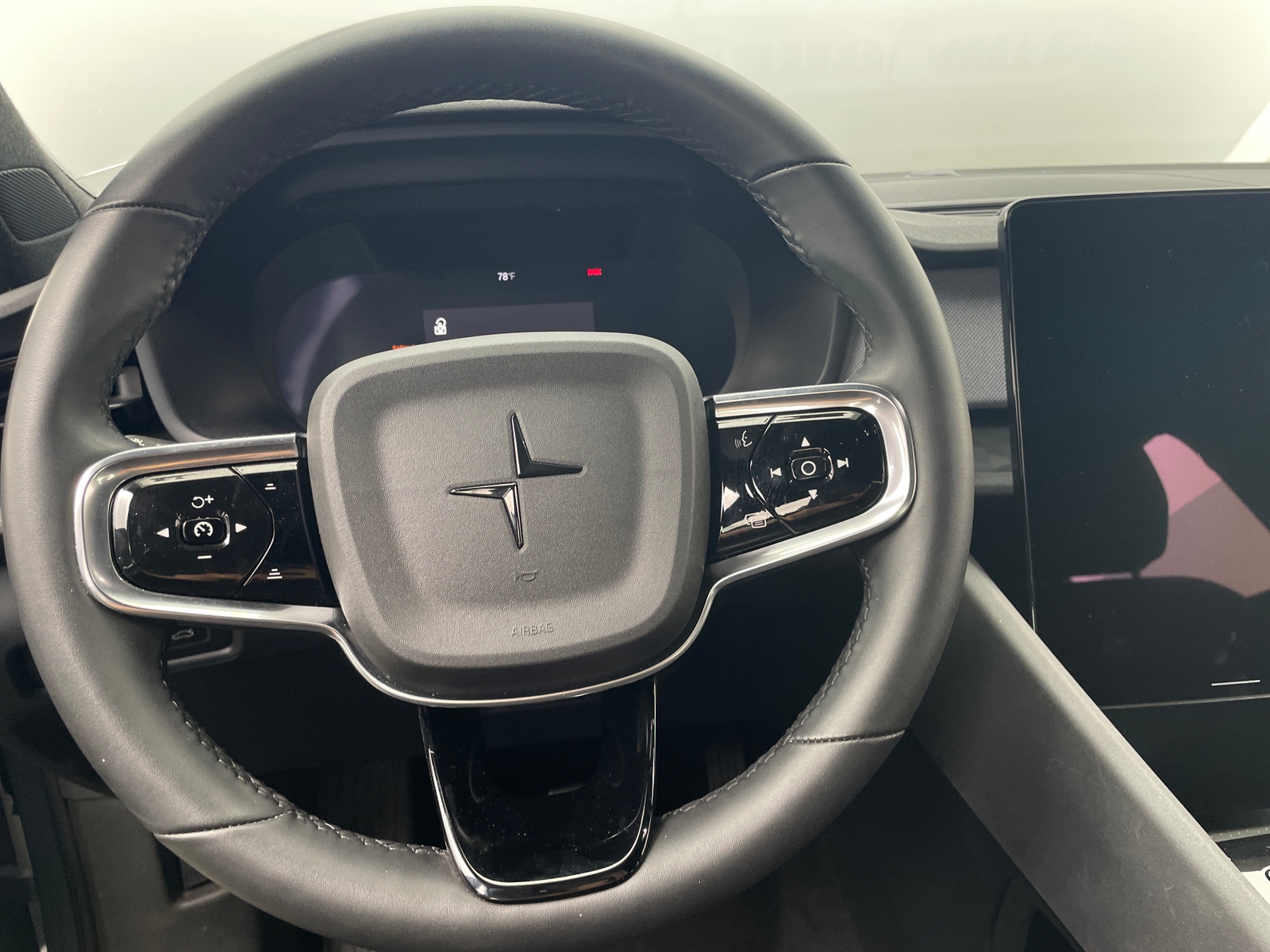 Thumbnail: 2022 Polestar 2 - 5