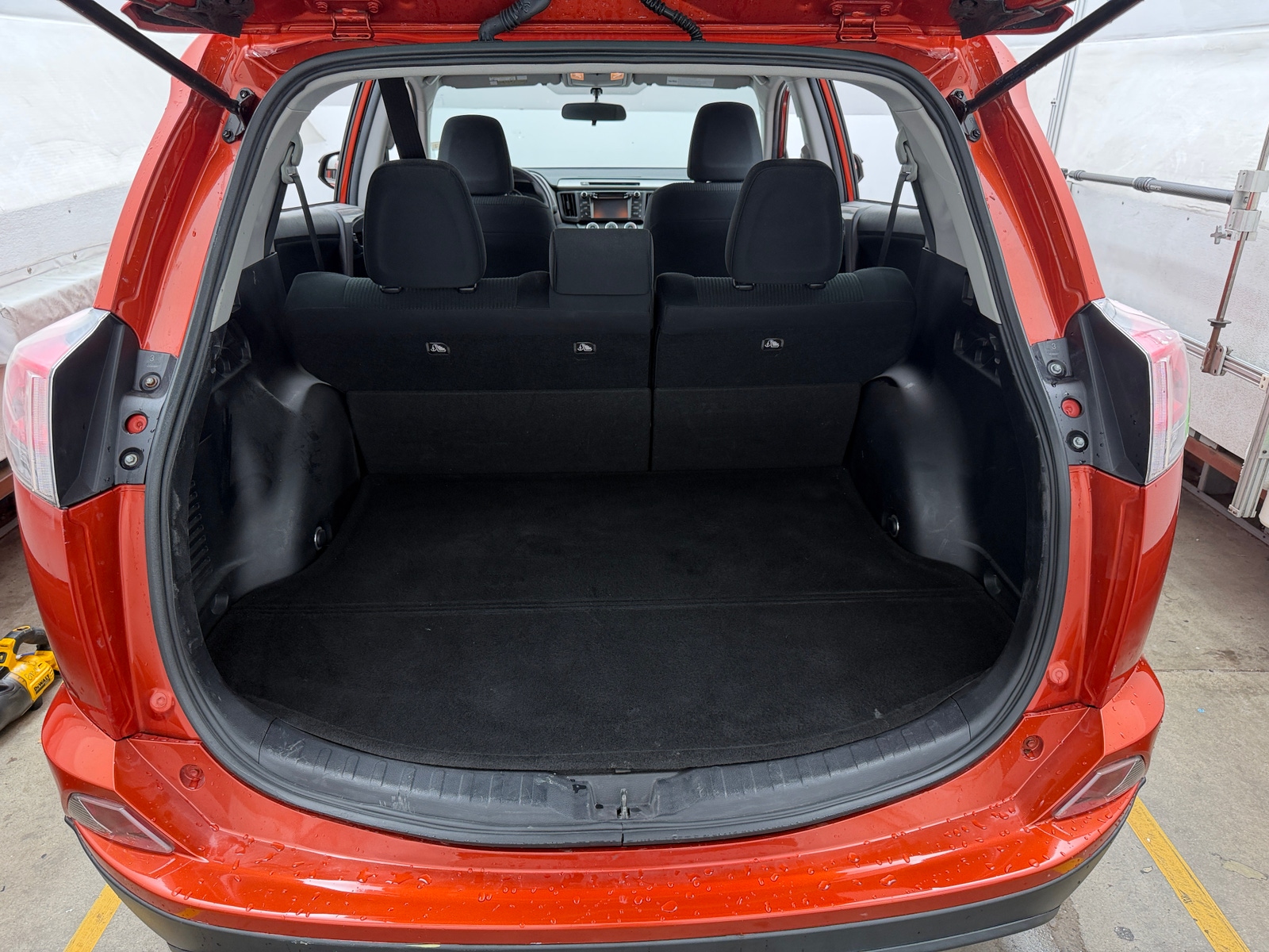 Thumbnail: 2016 Toyota RAV4 - 7
