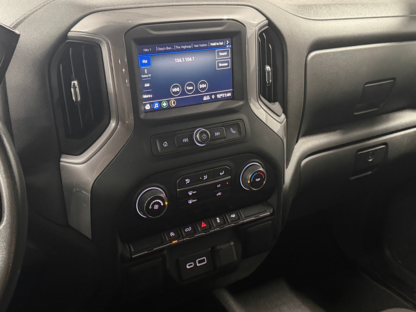 Thumbnail: 2022 Chevrolet Silverado 1500 - 4