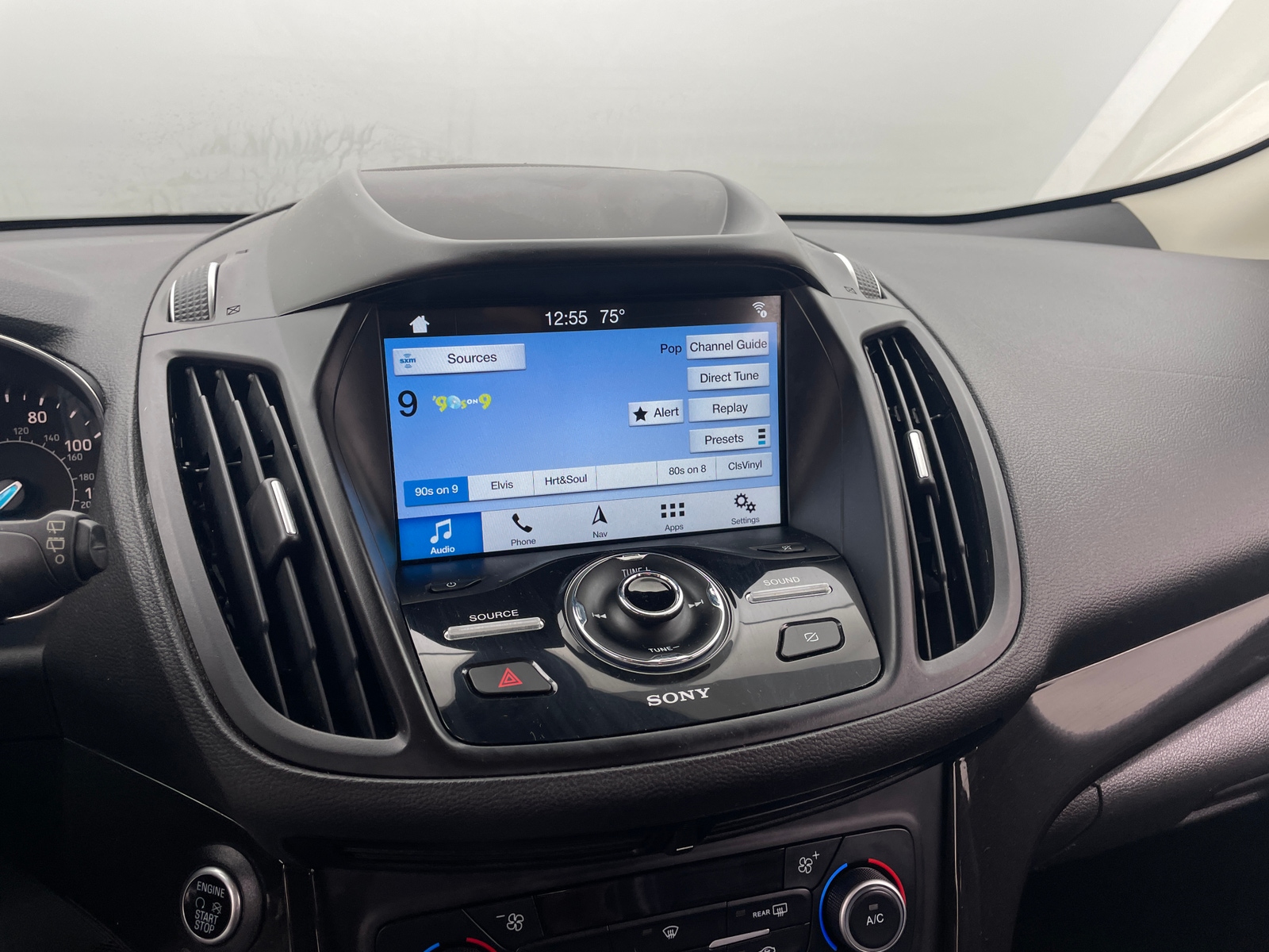 Thumbnail: 2019 Ford Escape - 3